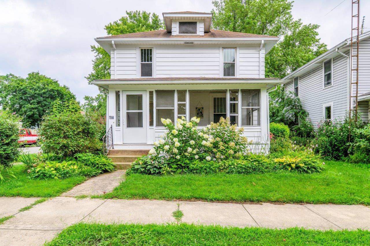 216 Spring Property Photo 1
