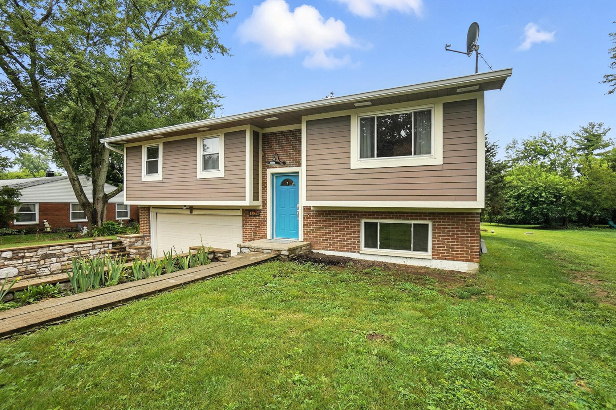 9175 Bunnell Hill Property Photo 1