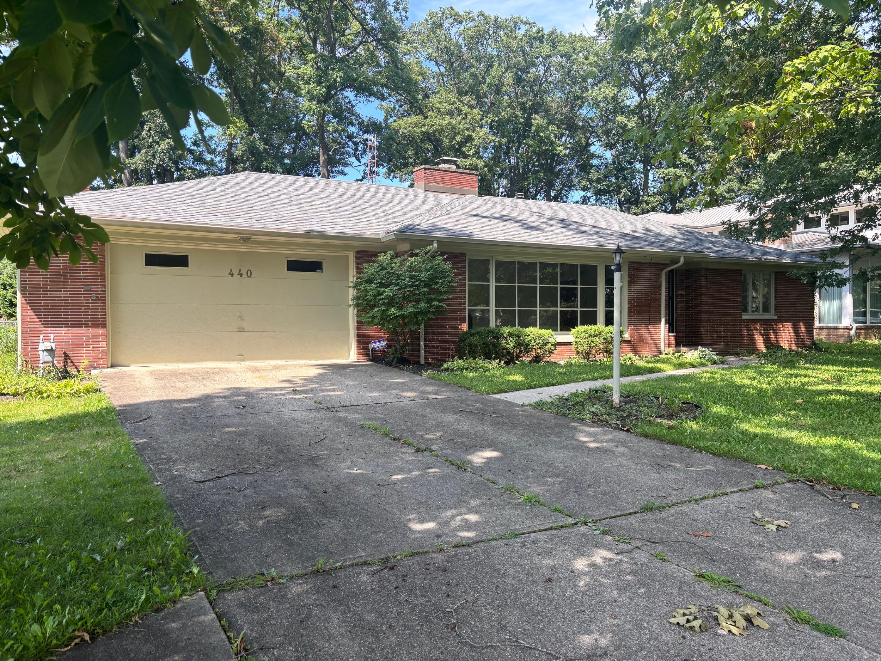 440 Broadmoor Property Photo 1