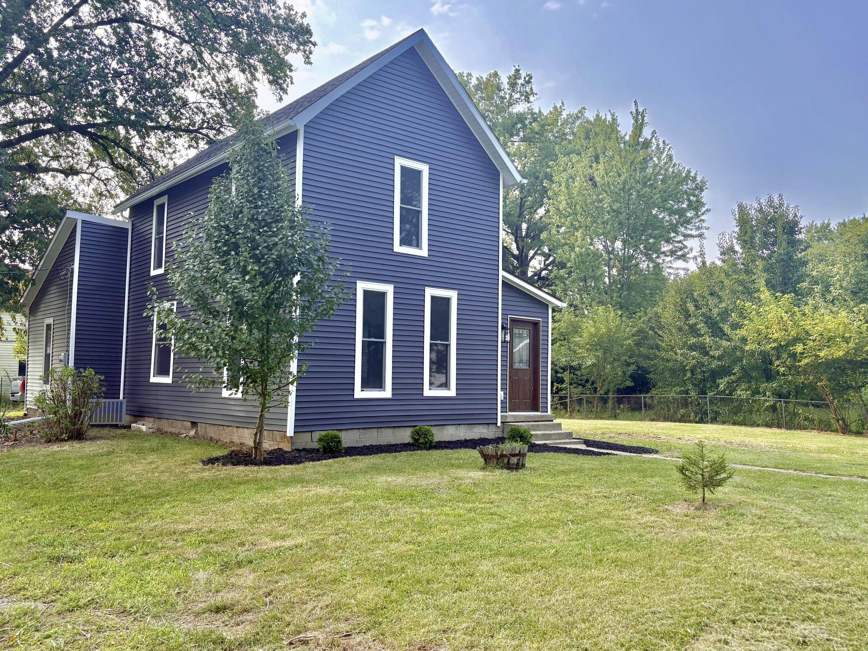 1401 Center Property Photo 1