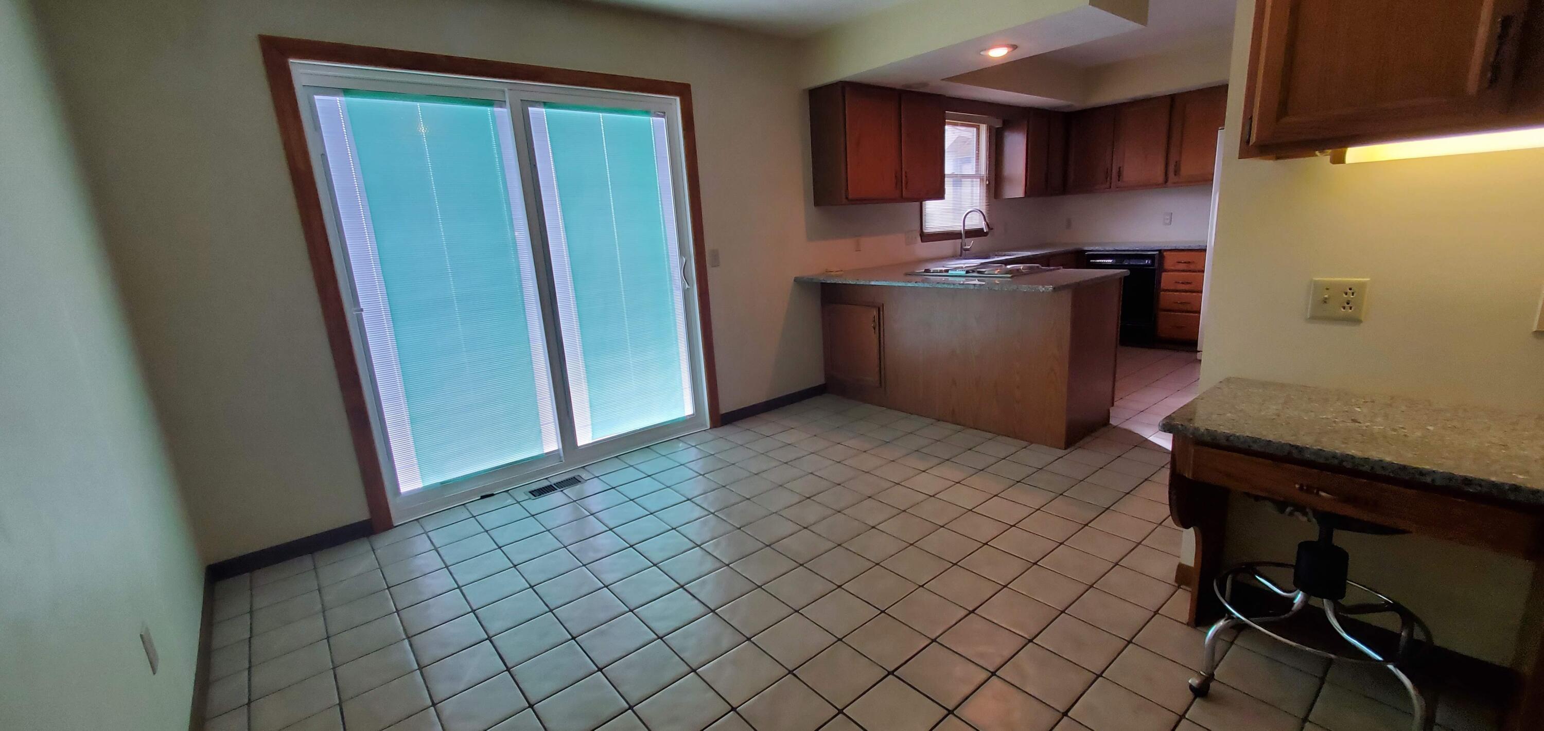 15810 Sunset Property Photo 8