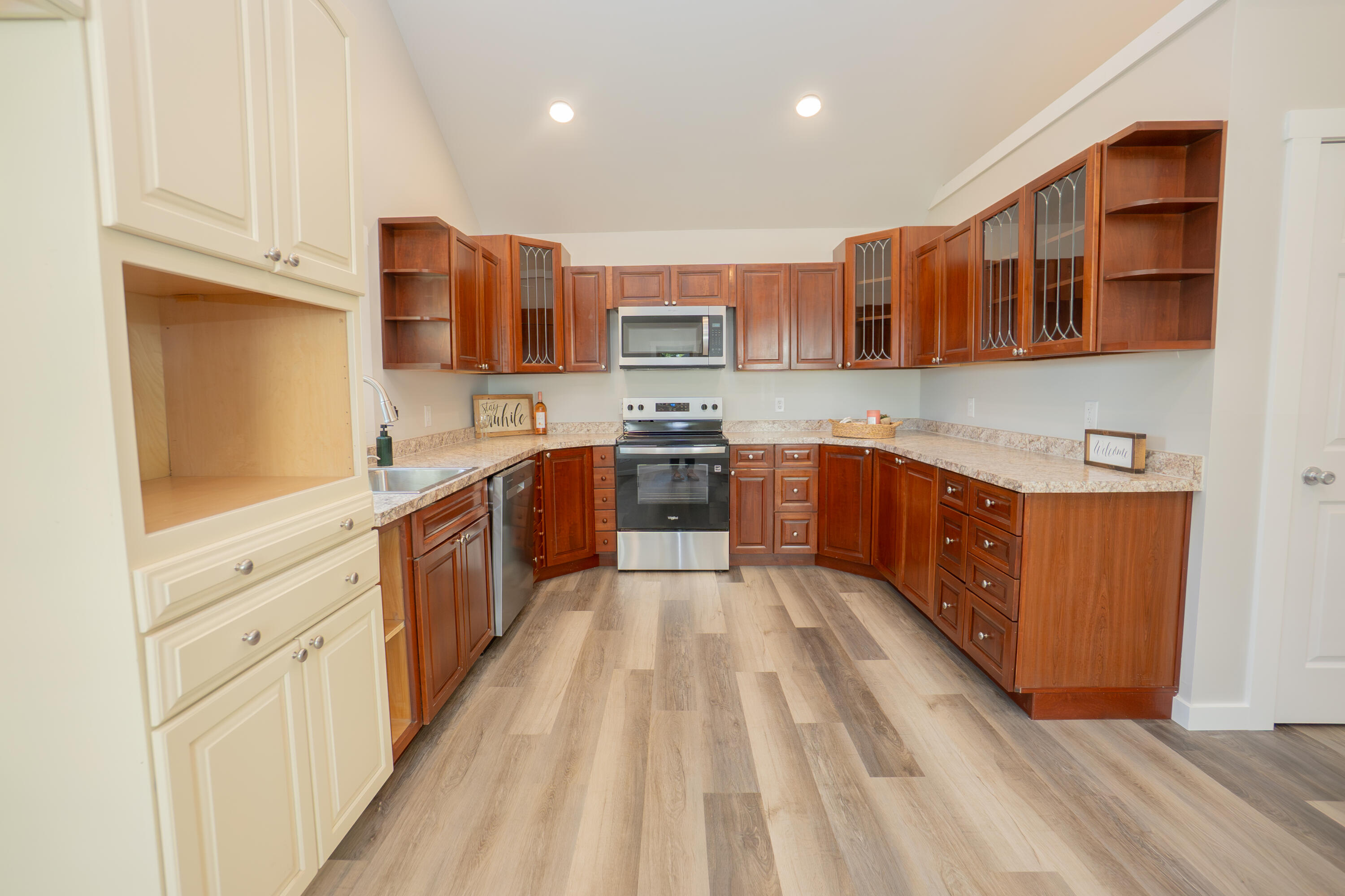 619 Michigan Property Photo 5