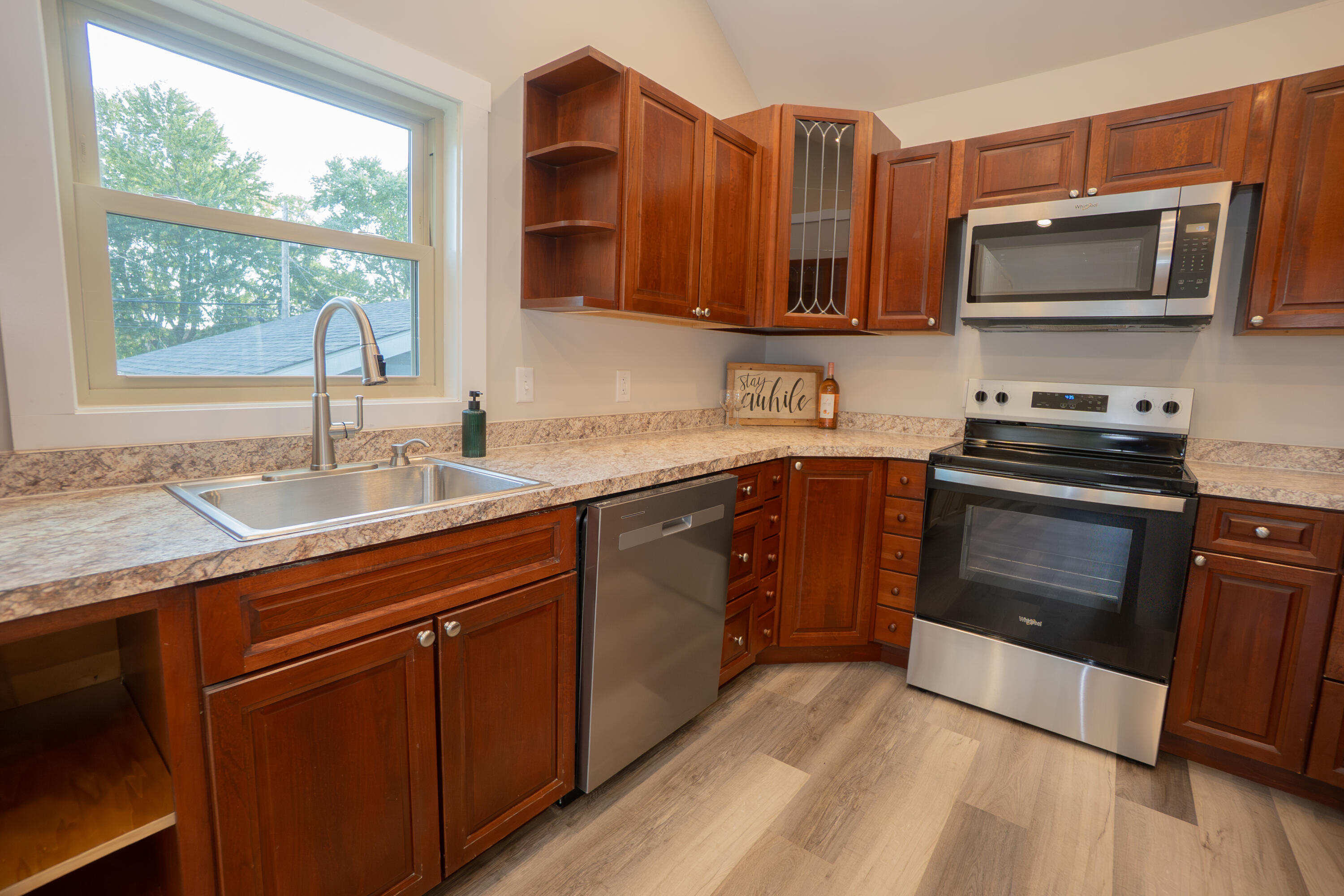 619 Michigan Property Photo 8