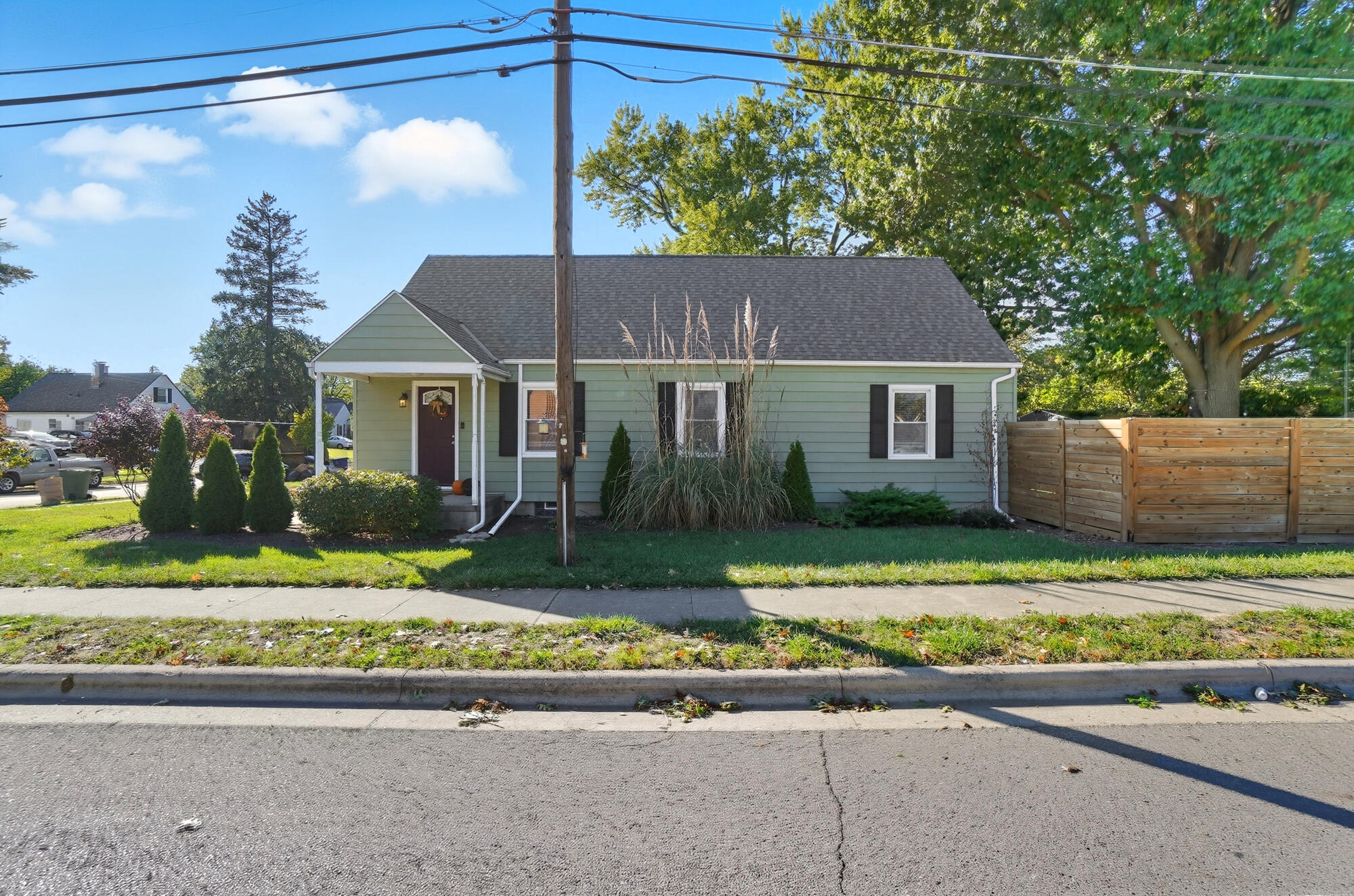 1126 Piedmont Property Photo 1