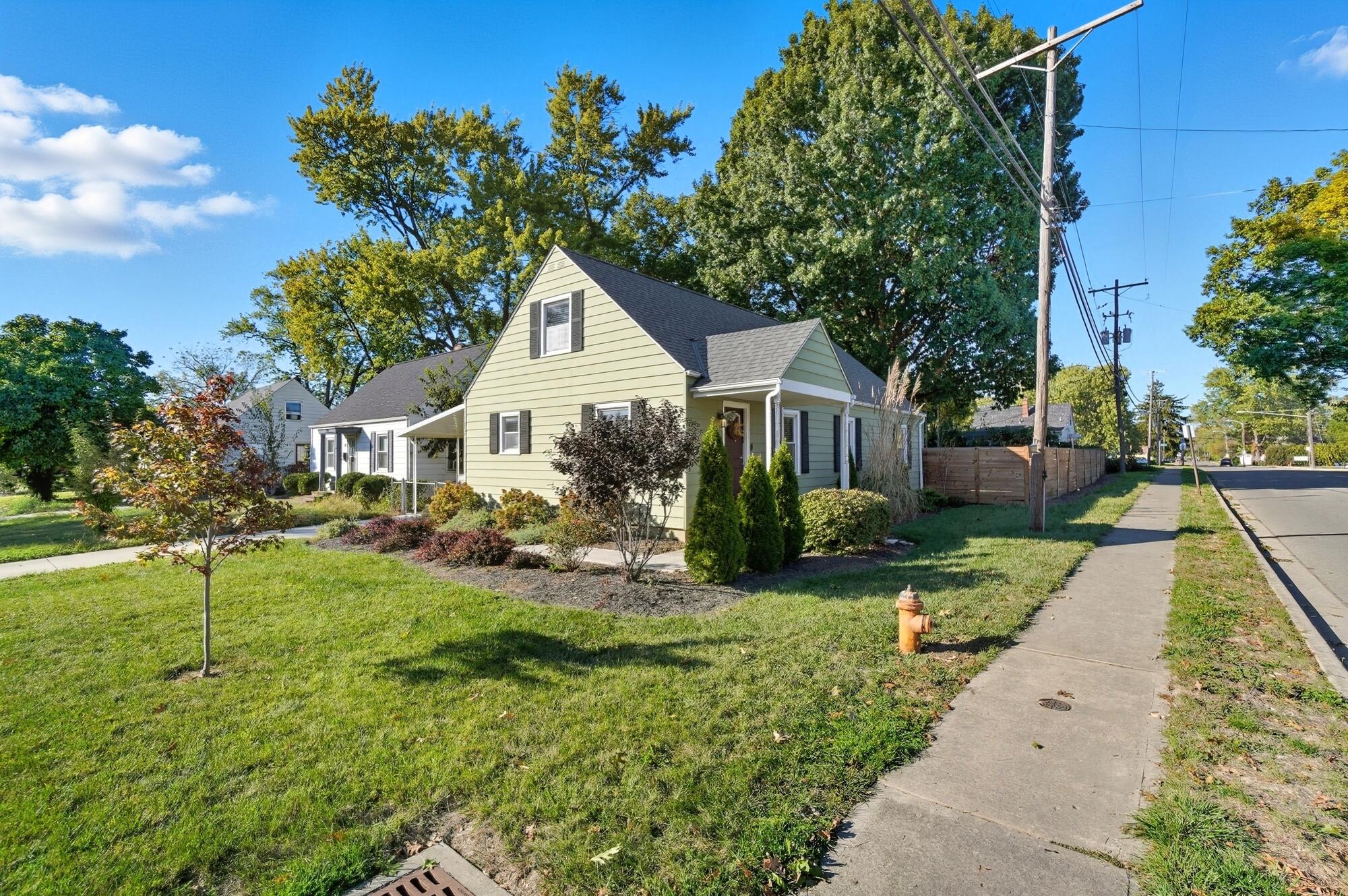 1126 Piedmont Property Photo 3