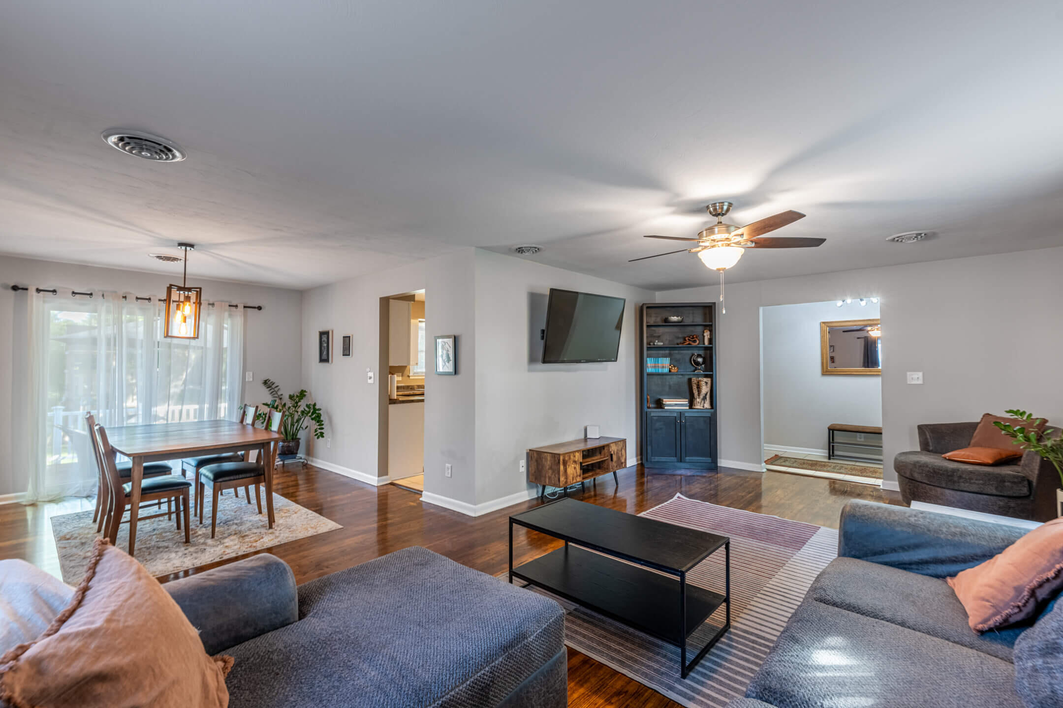 6000 Cobbleskill Property Photo 7