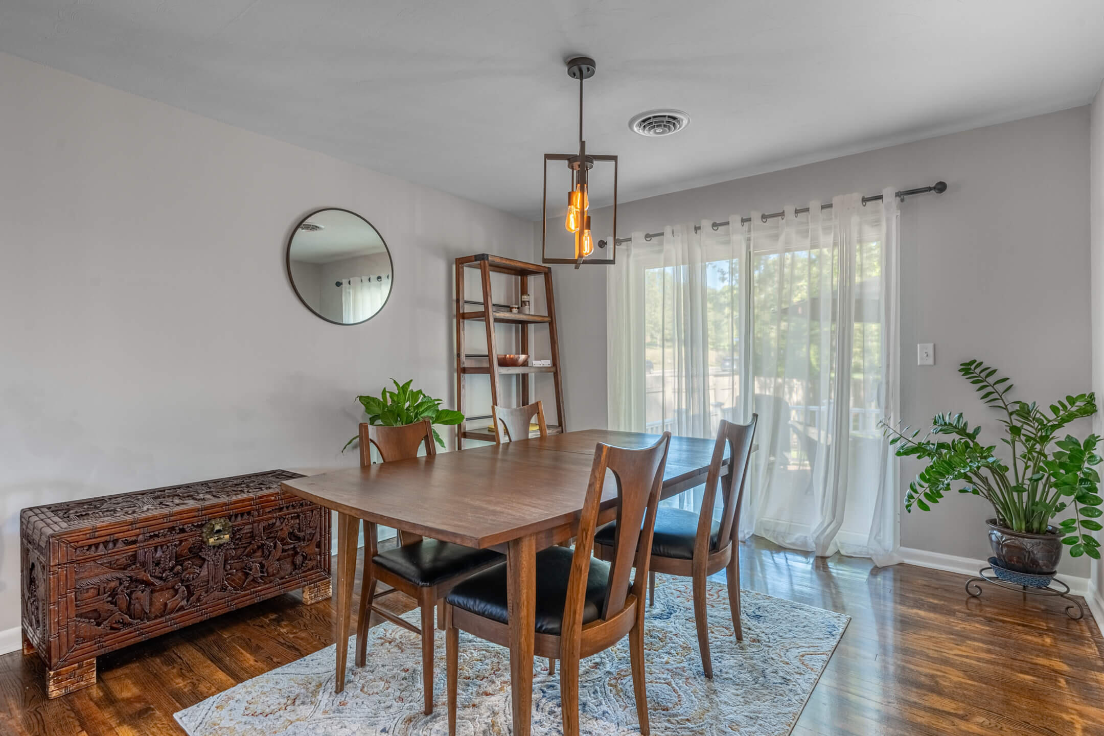 6000 Cobbleskill Property Photo 9