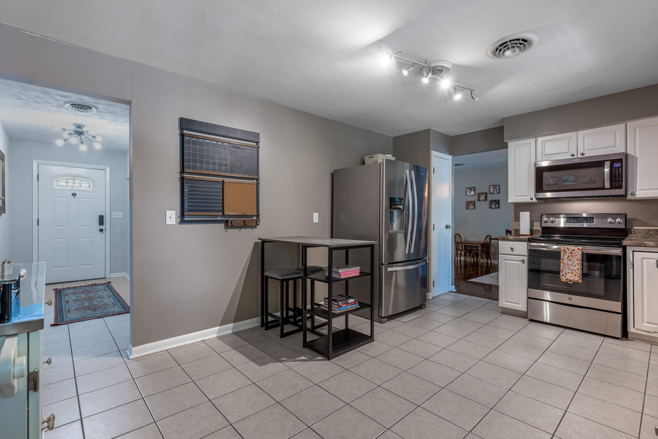 6000 Cobbleskill Property Photo 11