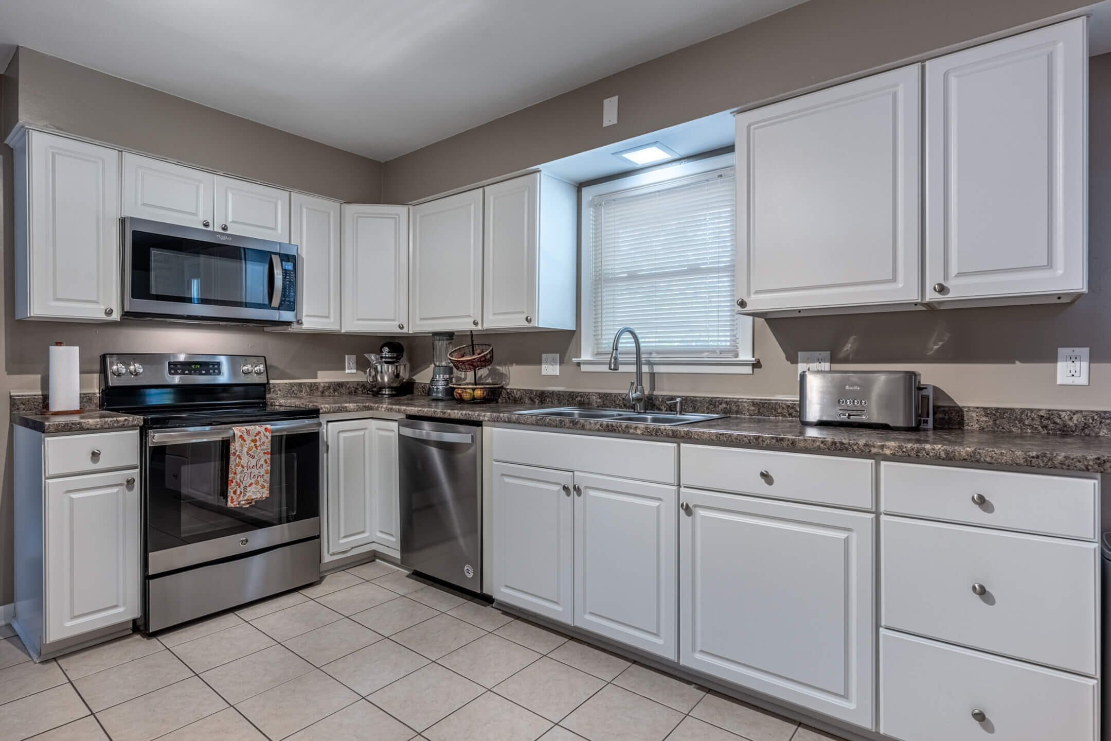 6000 Cobbleskill Property Photo 13