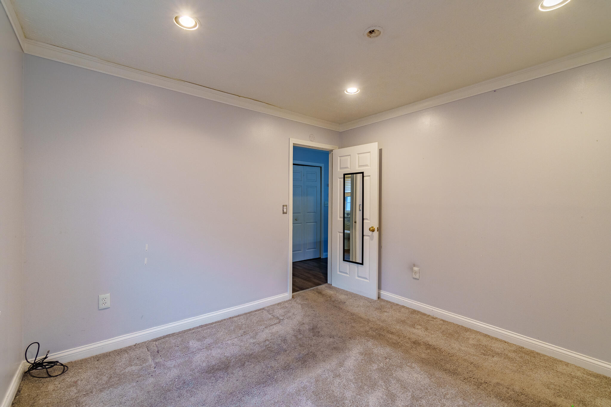 118 S Walnut Street Property Photo 38