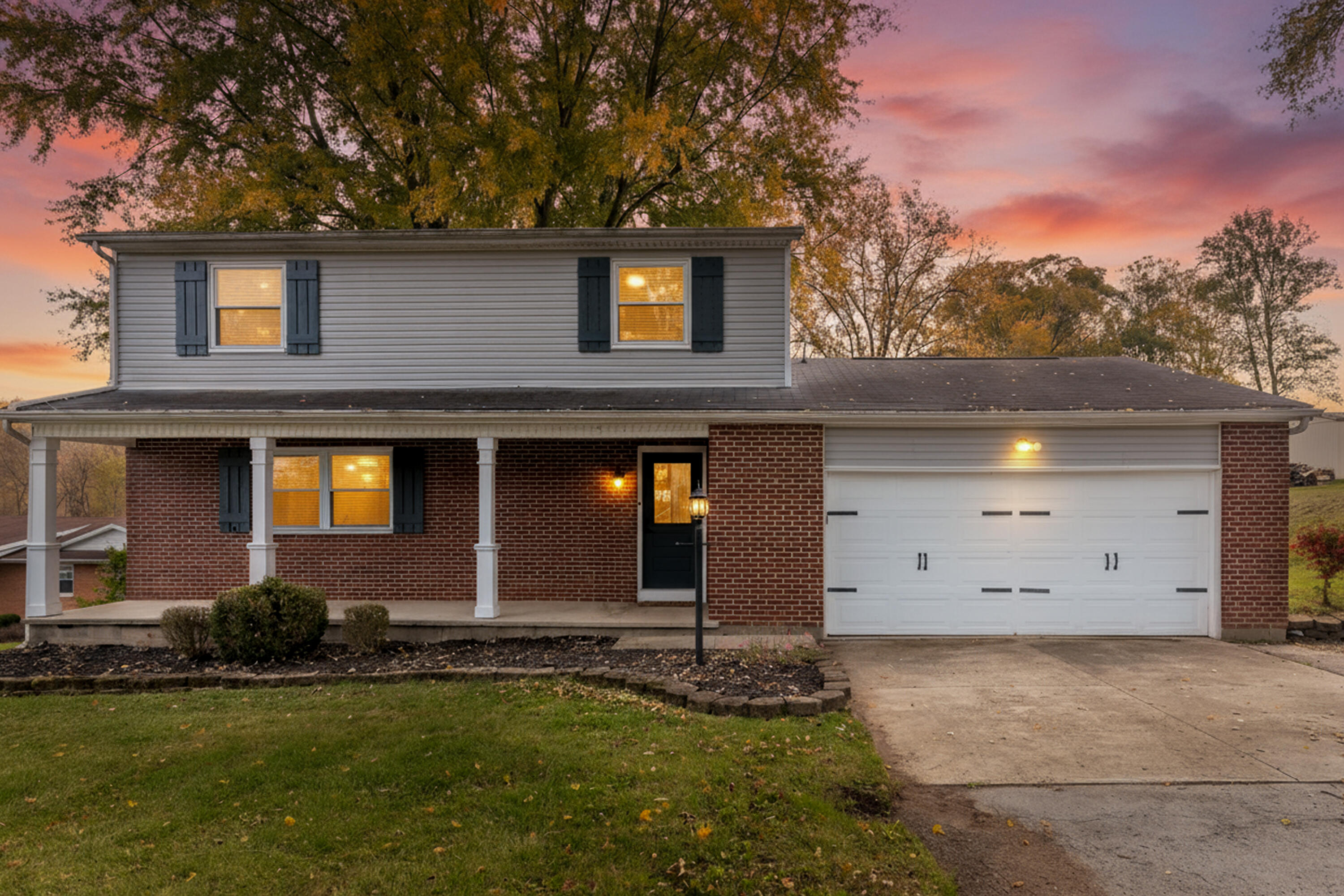 2816 Broadway Property Photo 1