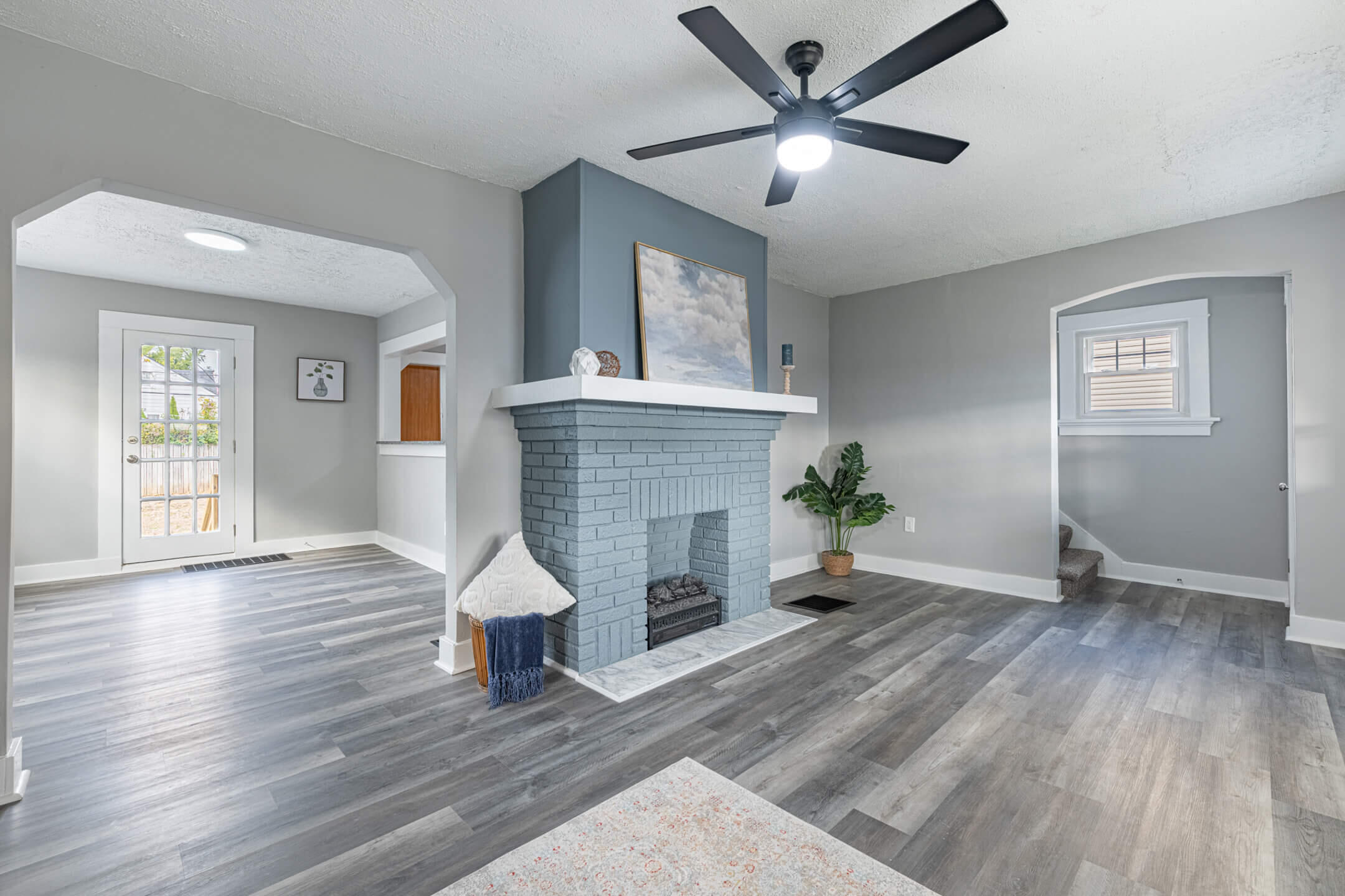 1051 Patterson Property Photo 3