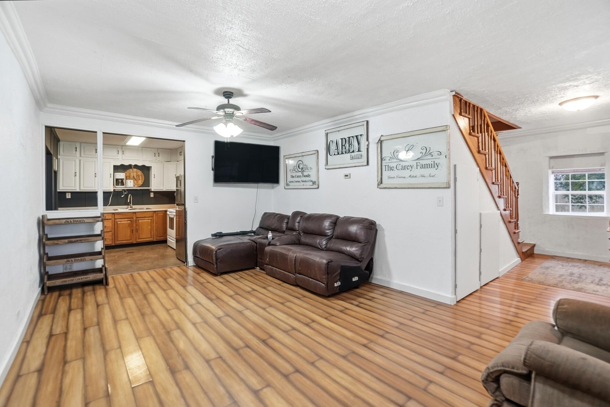 2327 N Phillips Road Property Photo 8