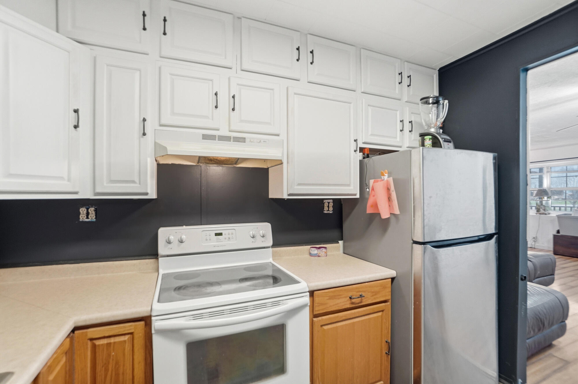 2327 N Phillips Road Property Photo 11