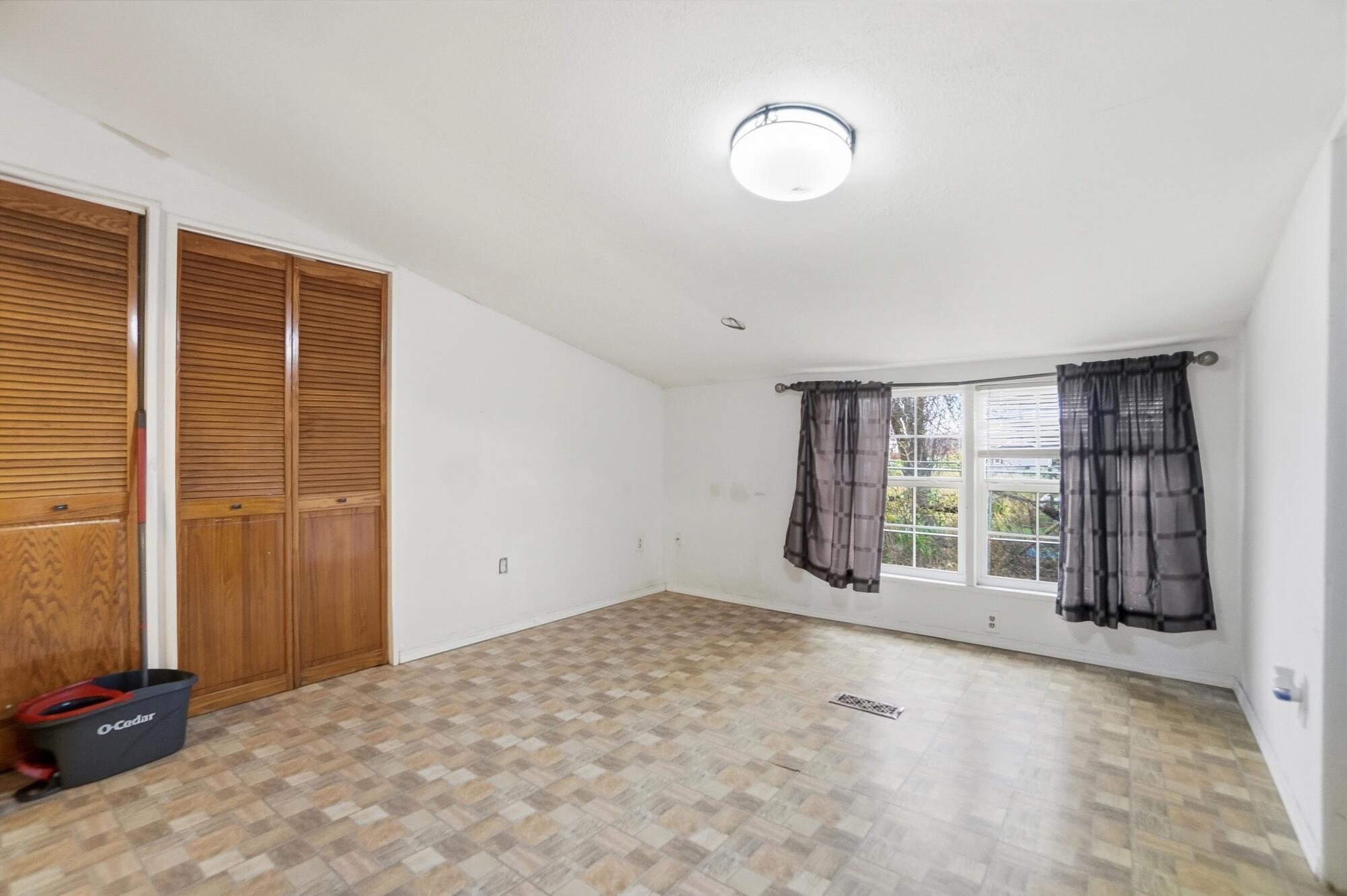 2327 N Phillips Road Property Photo 15