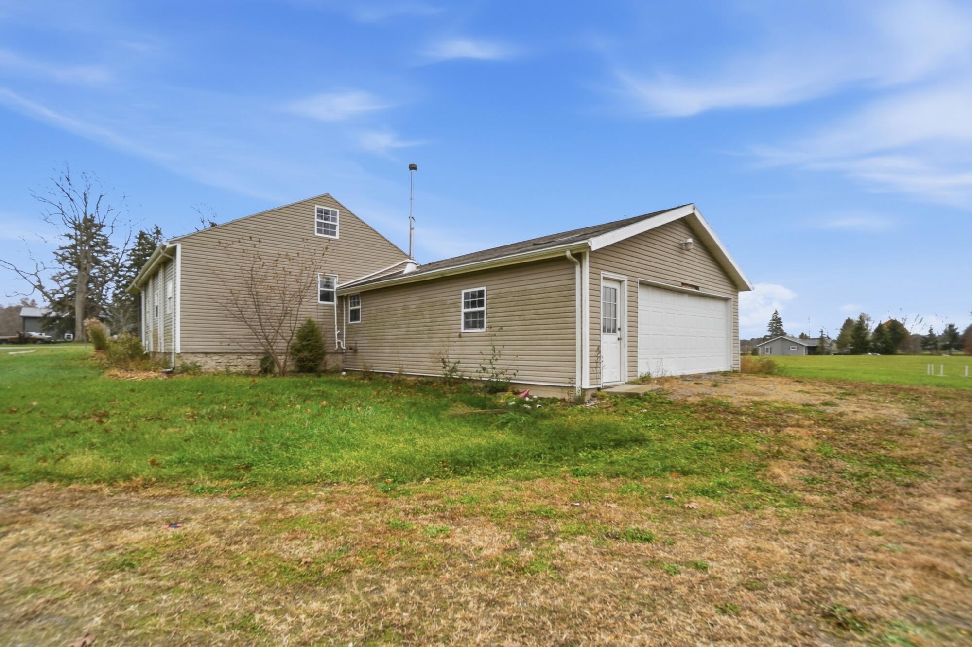 2327 N Phillips Road Property Photo 41