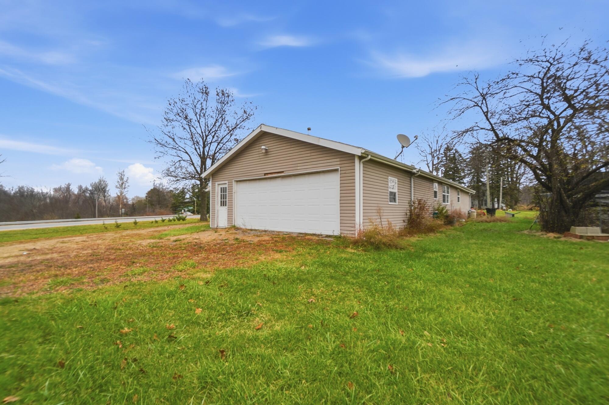 2327 N Phillips Road Property Photo 42