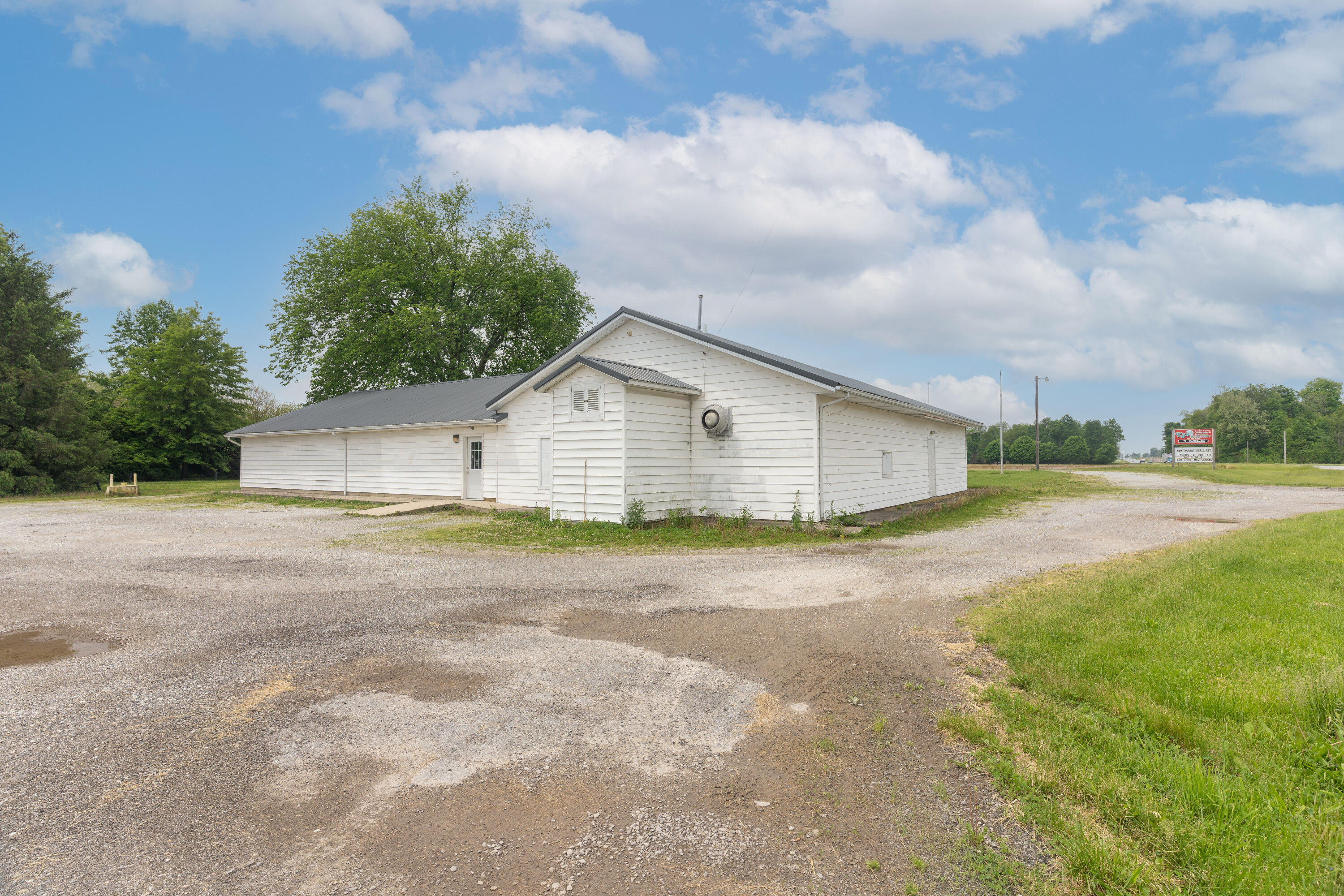 17500 State Route 274 Property Photo 1