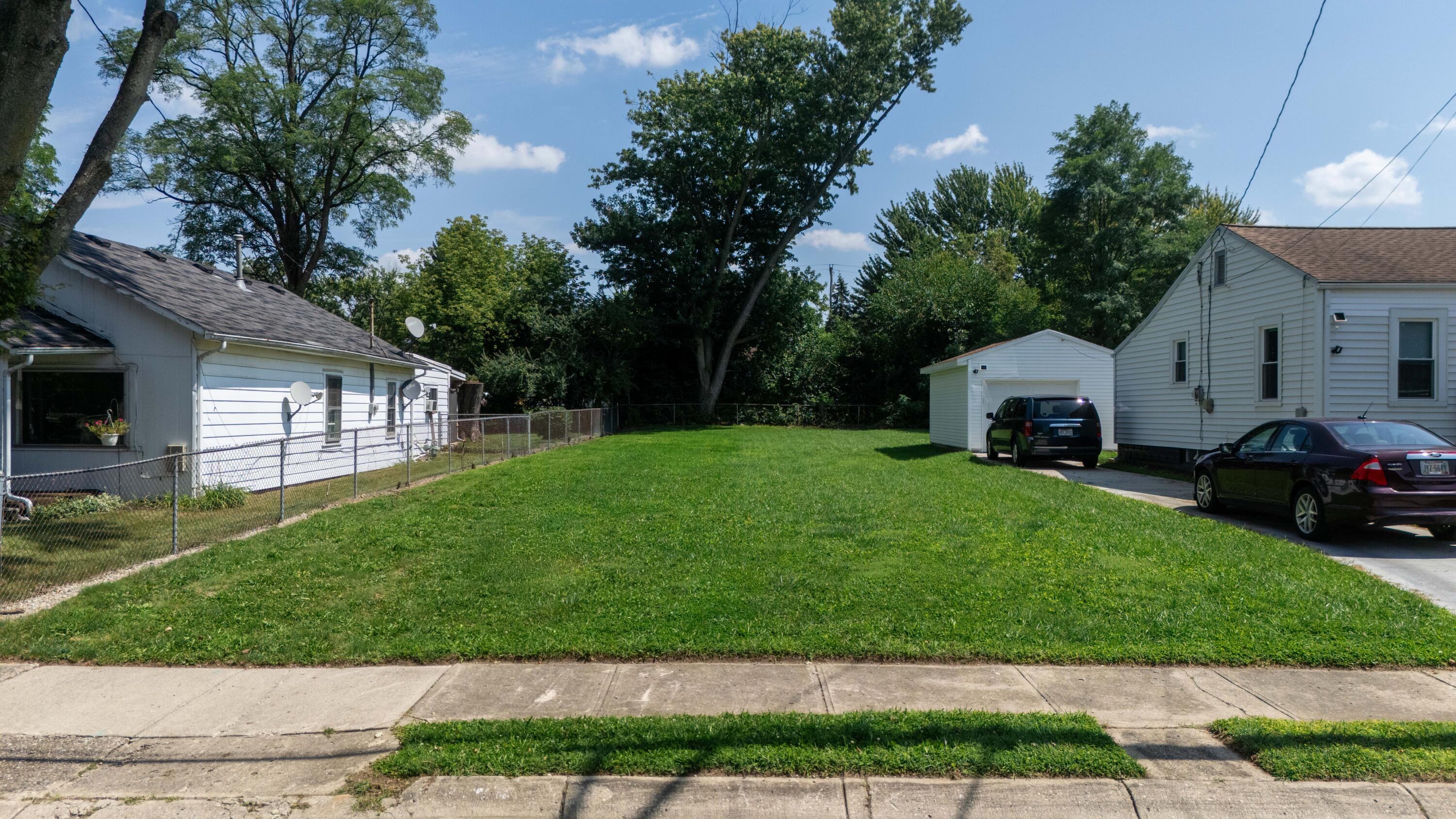 138 Lawnview Avenue Property Photo 2
