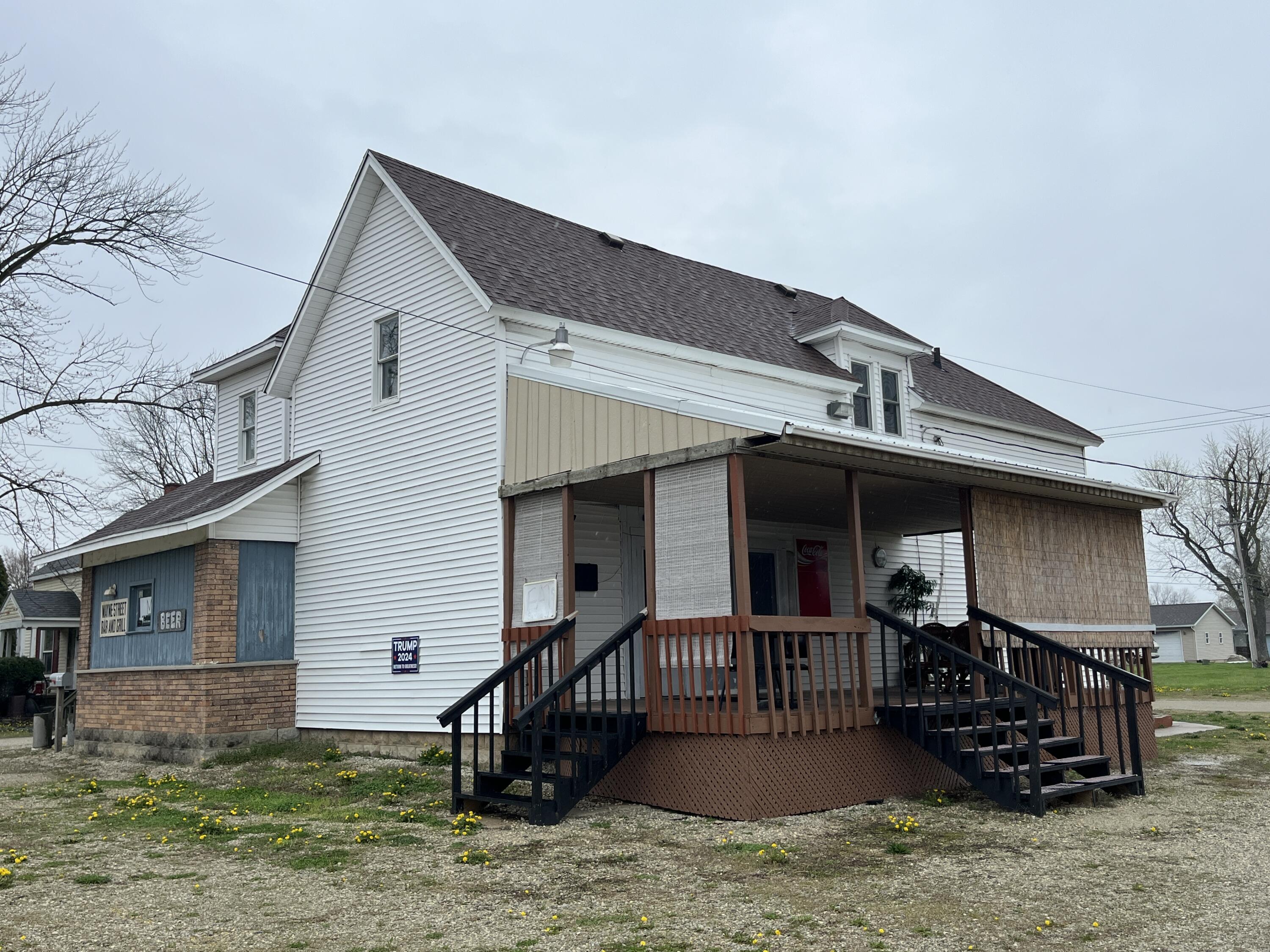 1040 S Wayne Street Property Photo 1