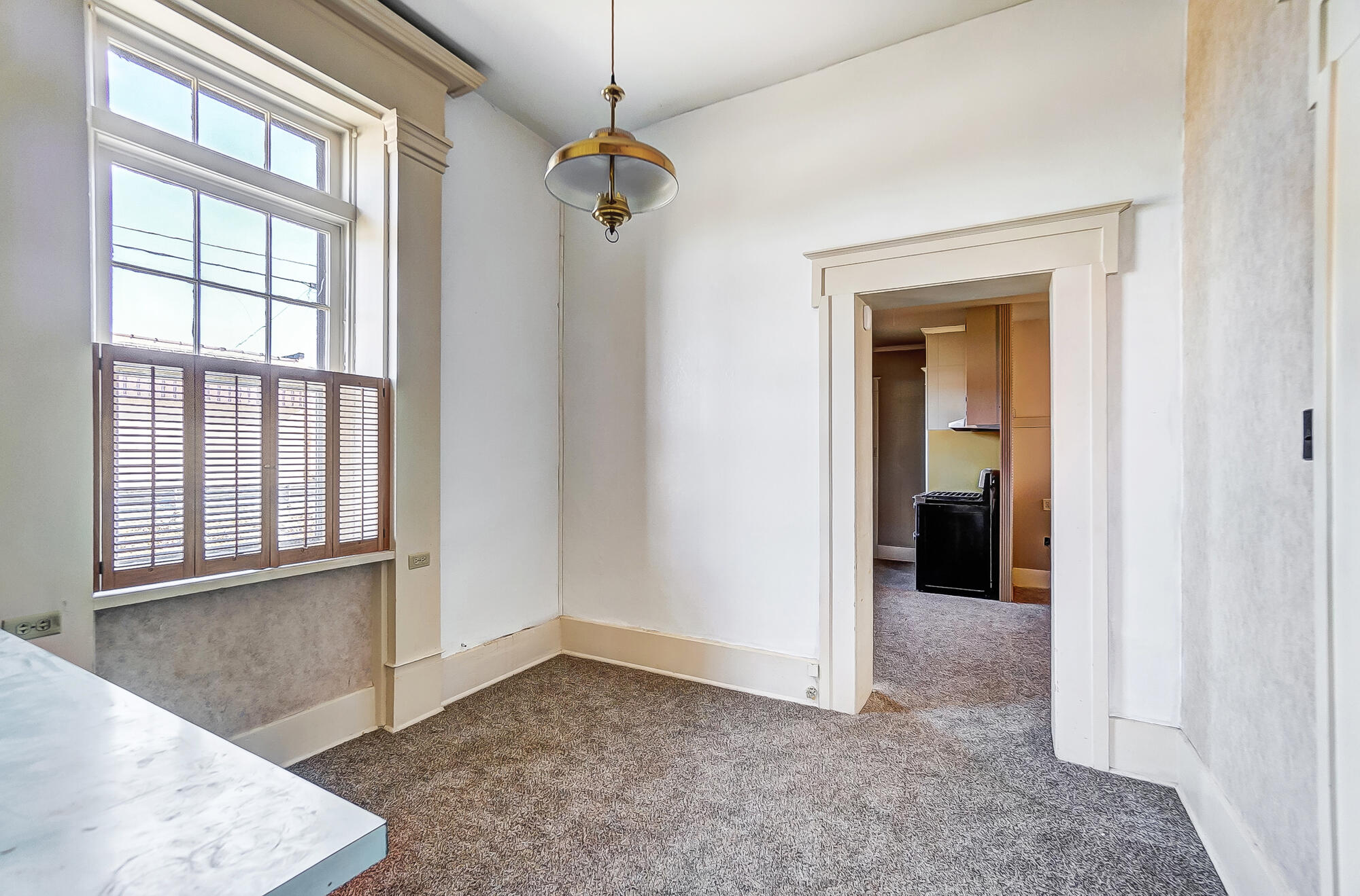 405 E Spring Street Property Photo 14