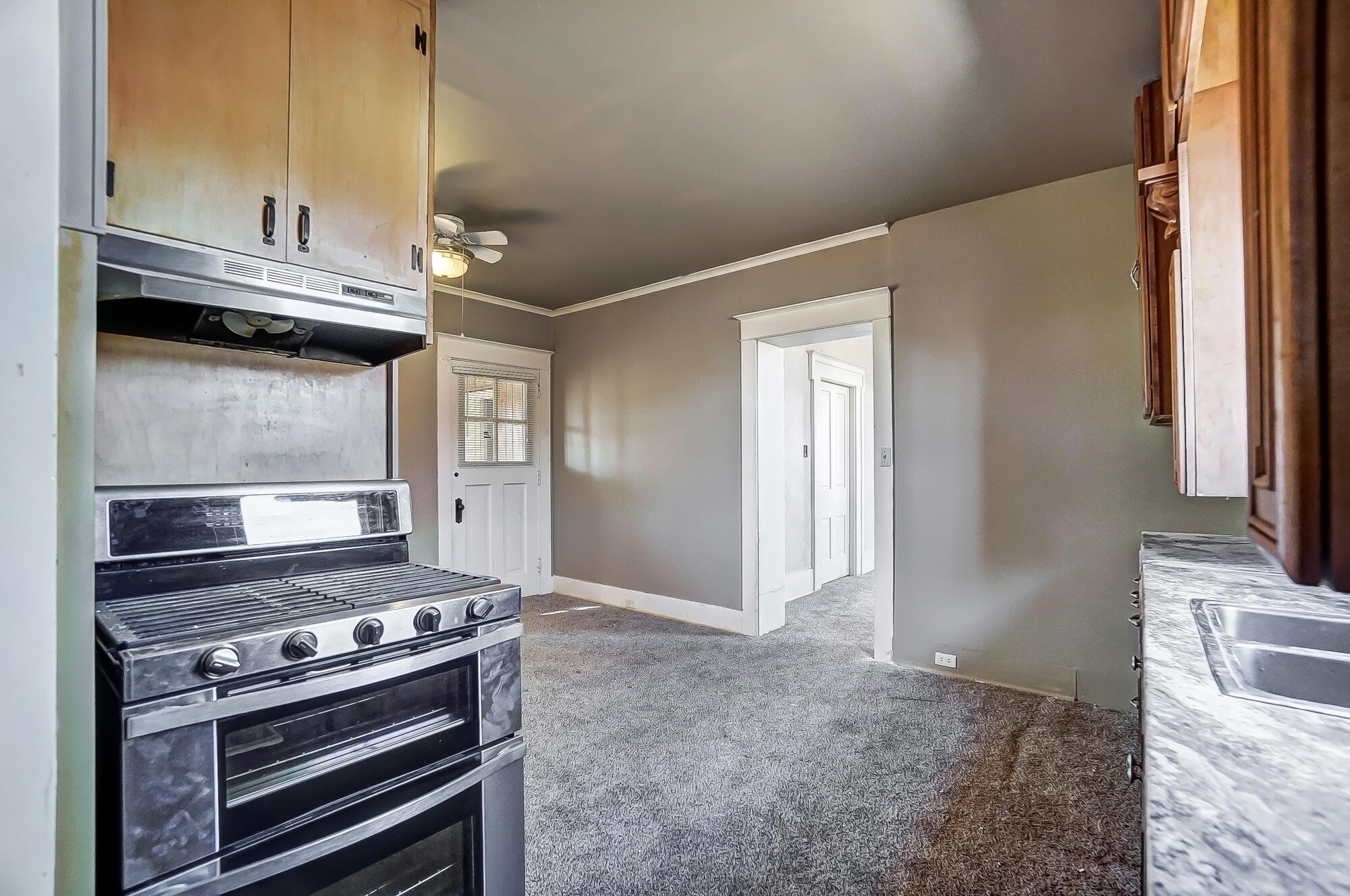 405 E Spring Street Property Photo 21