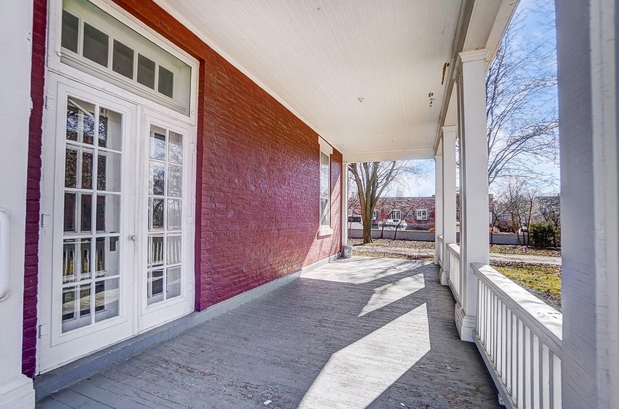 405 E Spring Street Property Photo 50