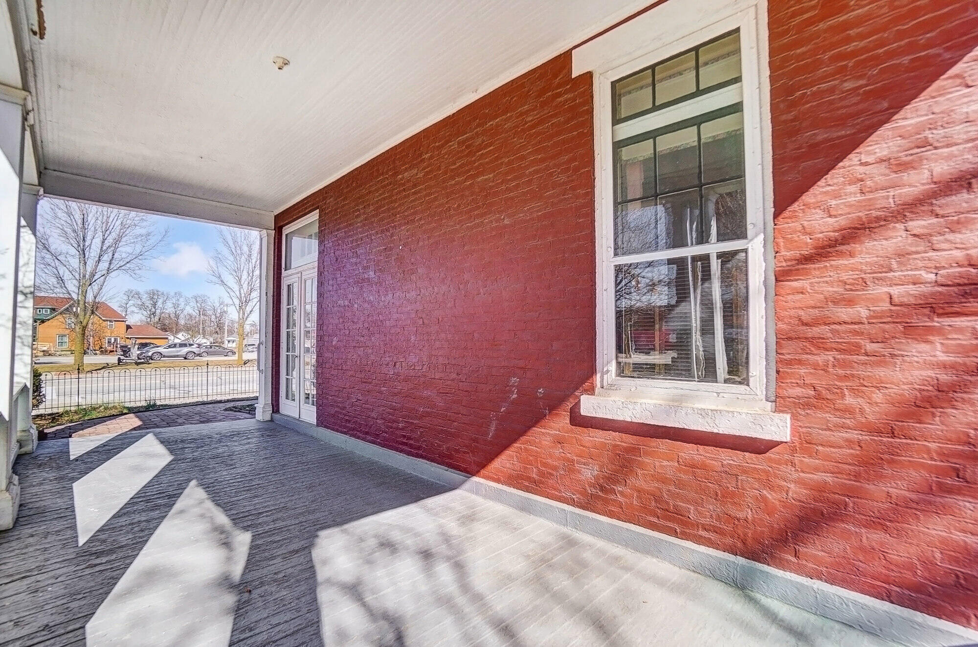 405 E Spring Street Property Photo 52