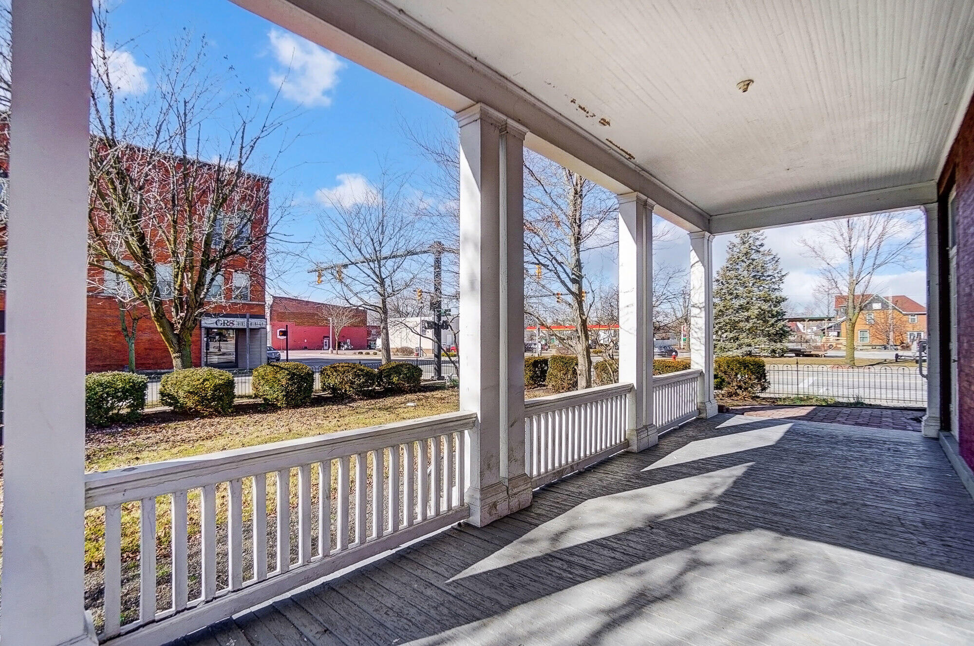 405 E Spring Street Property Photo 53