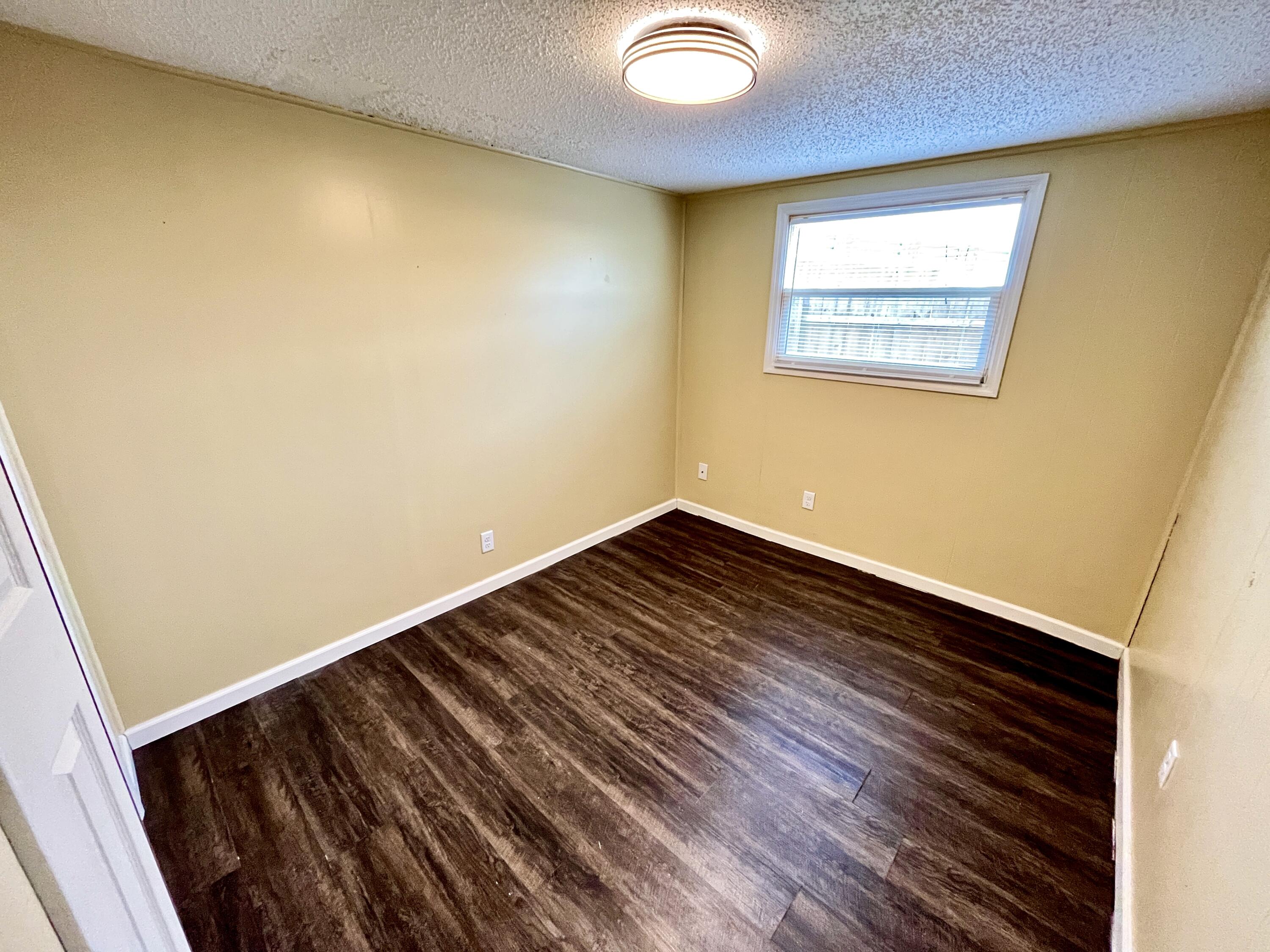 106 Lind Street Property Photo 20