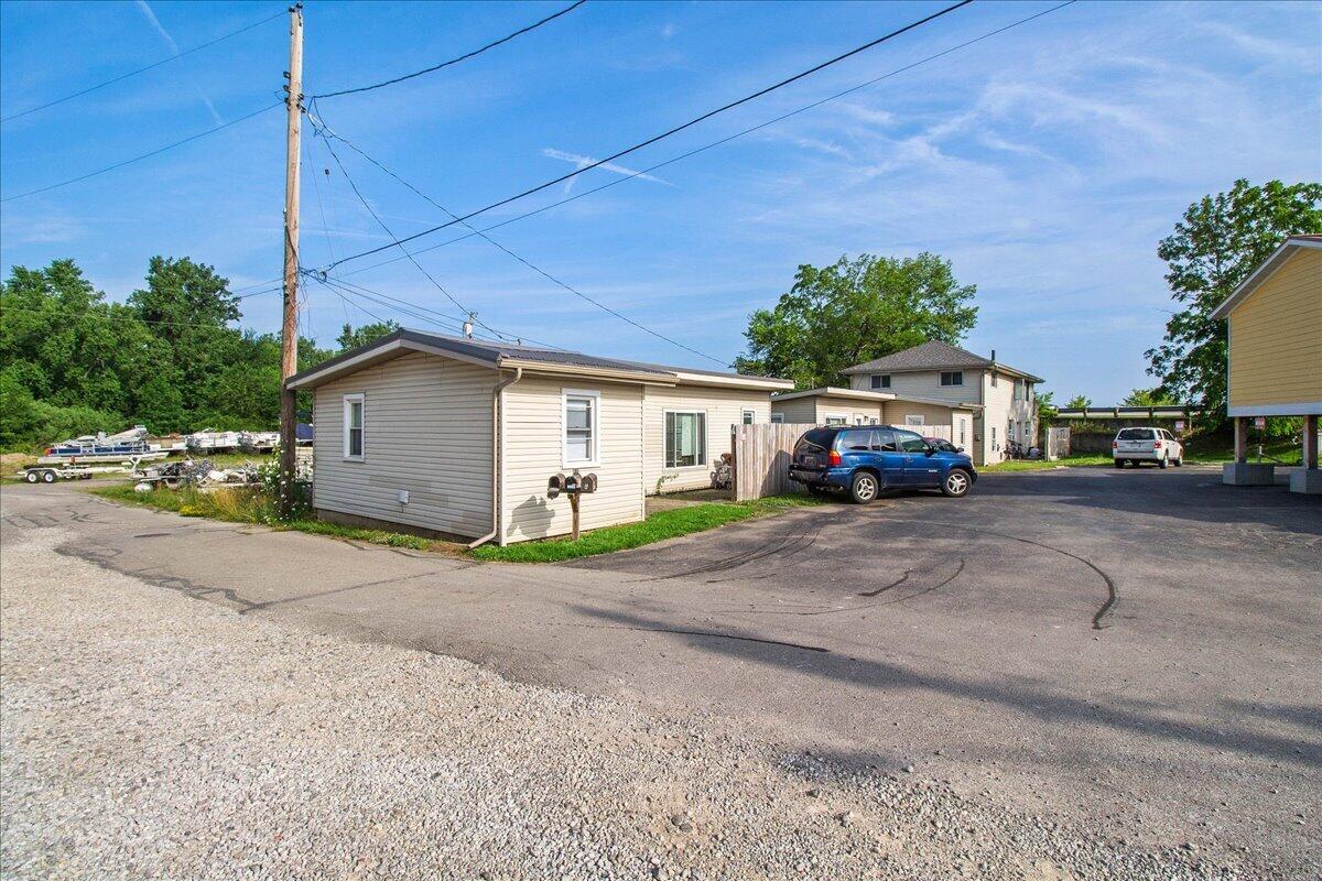 106 Lind Street Property Photo 54