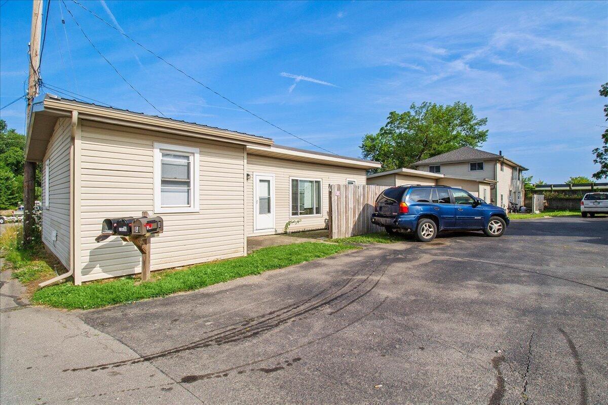 106 Lind Street Property Photo 55