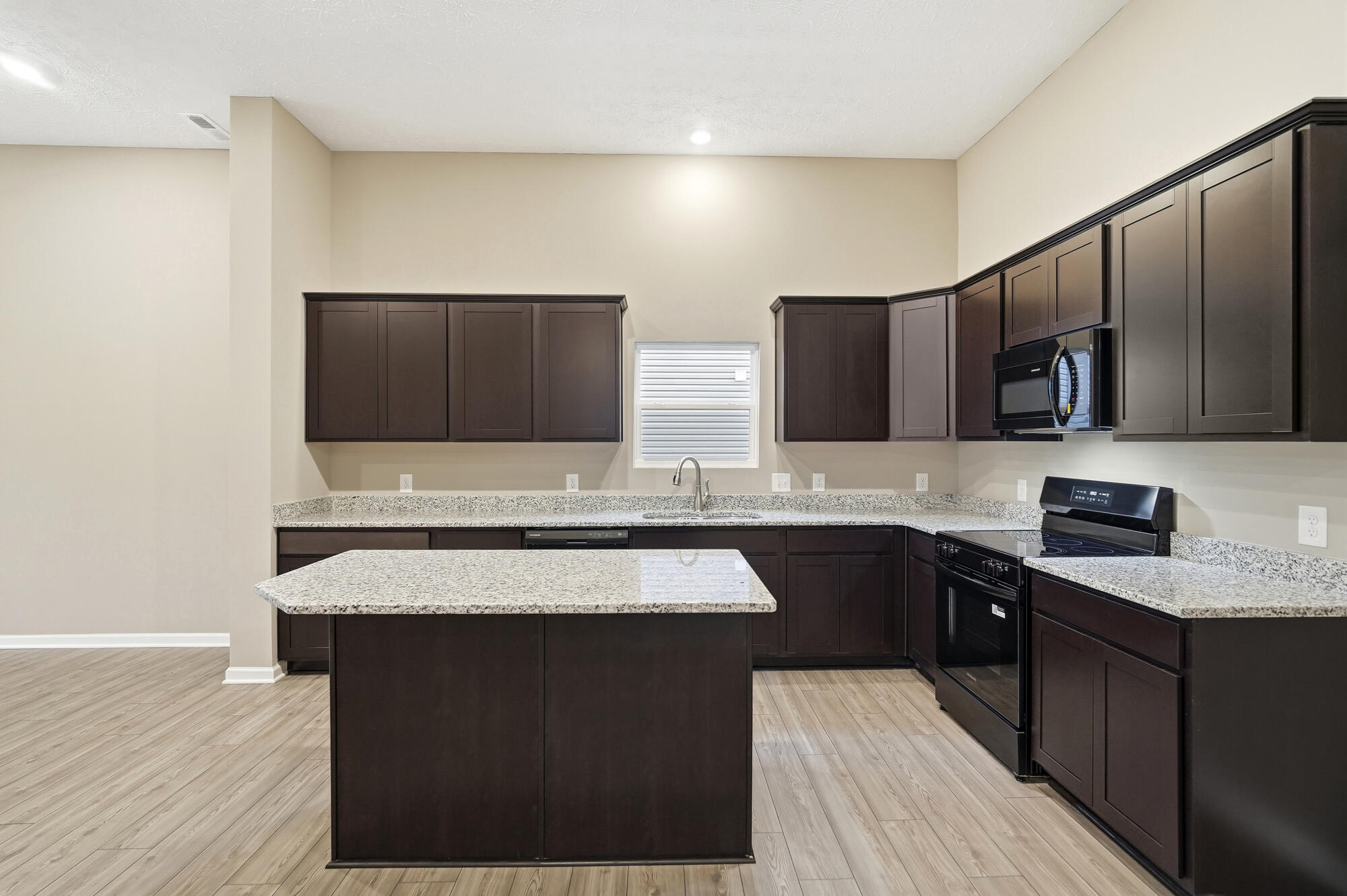 4016 Chakeres Avenue Property Photo 11
