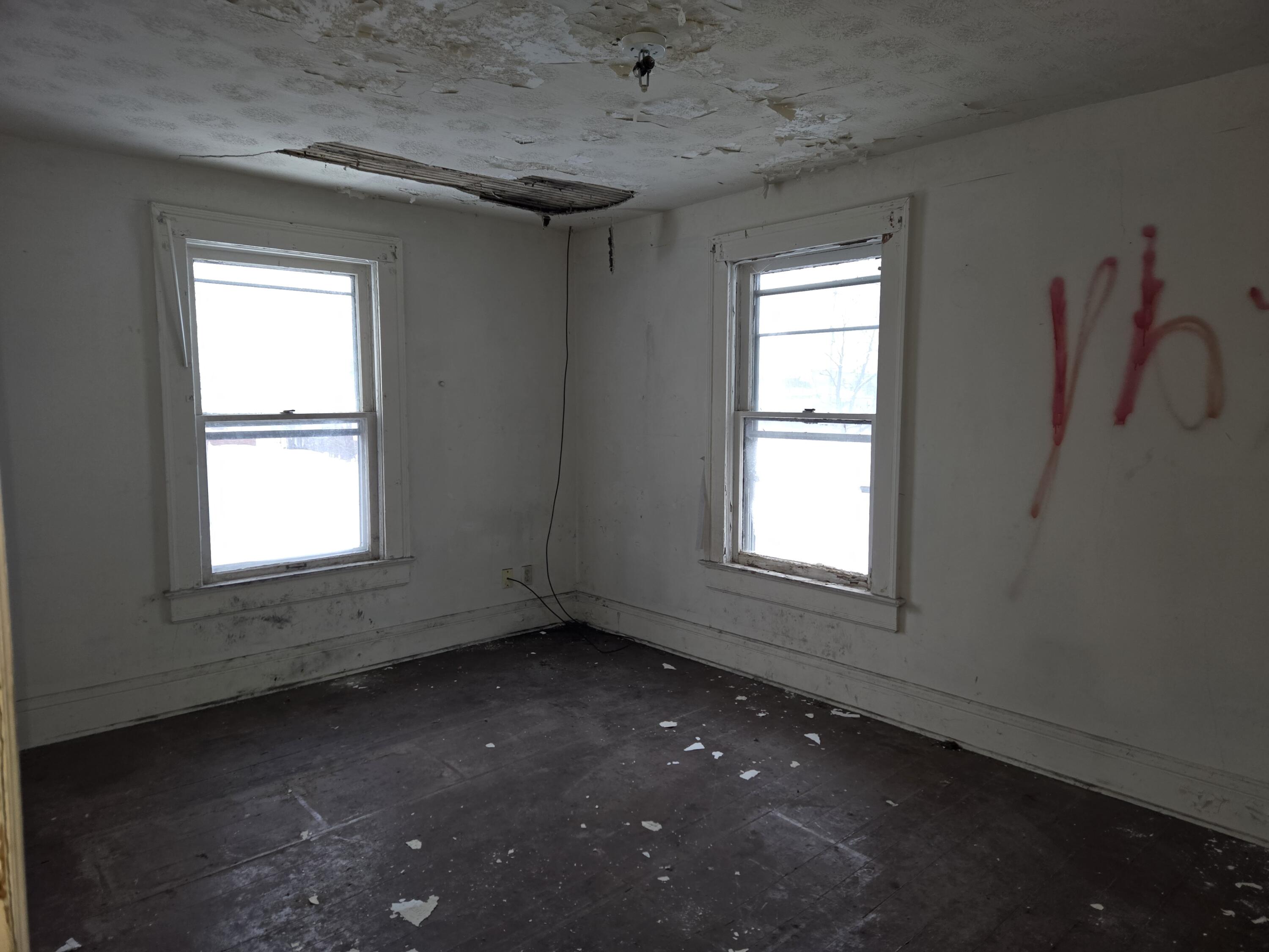 727 W High Street Property Photo 19