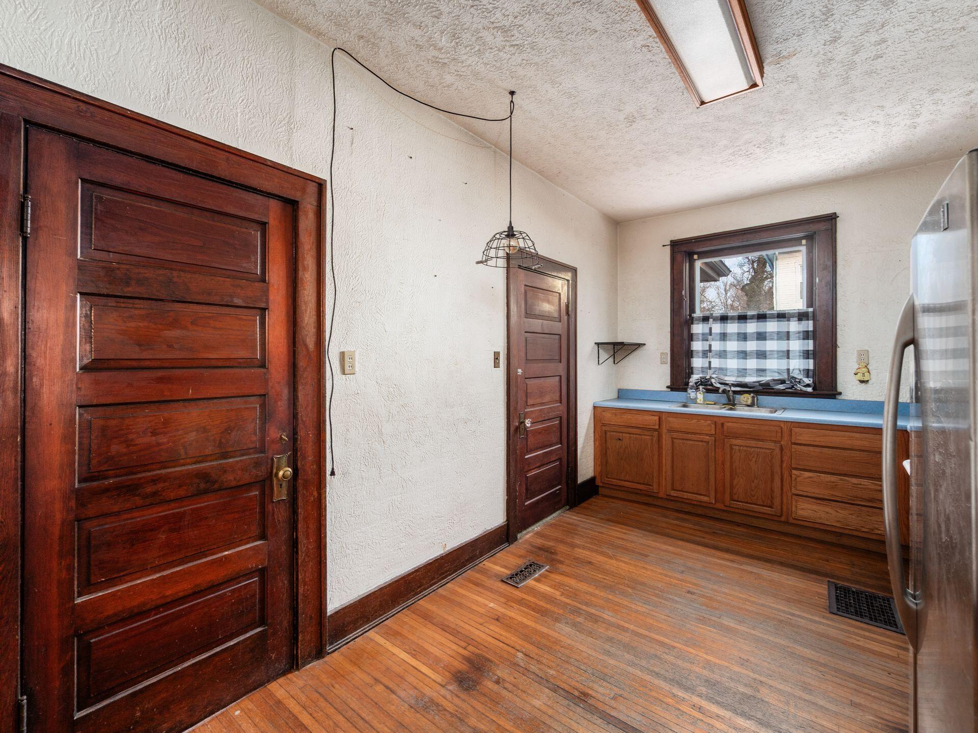 229 E Chillicothe Avenue Property Photo 18