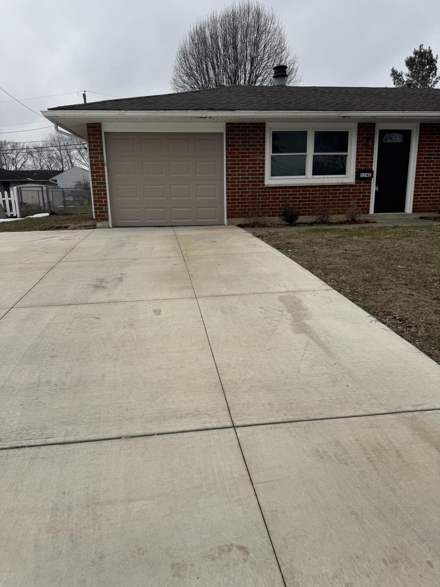 1142 Lee Road Property Photo 1