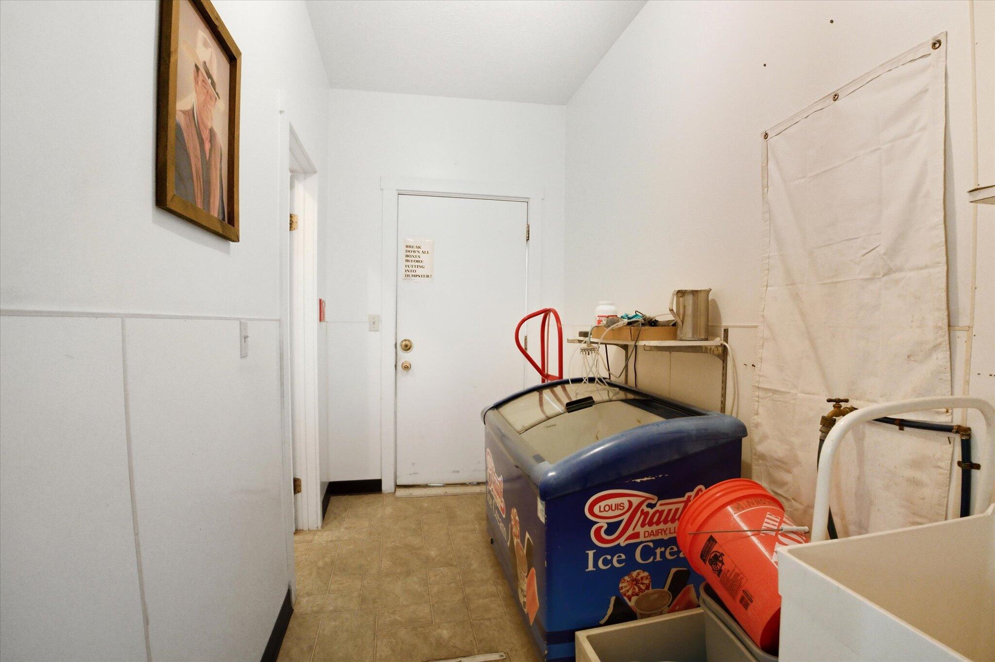 1043822 Property Photo 17