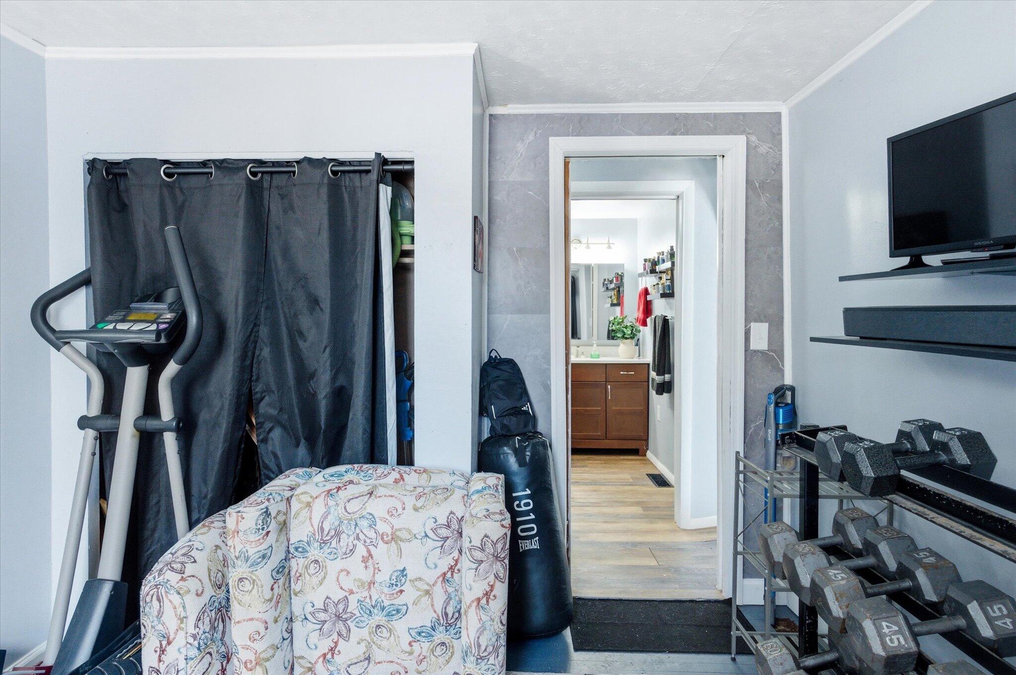 1043822 Property Photo 52