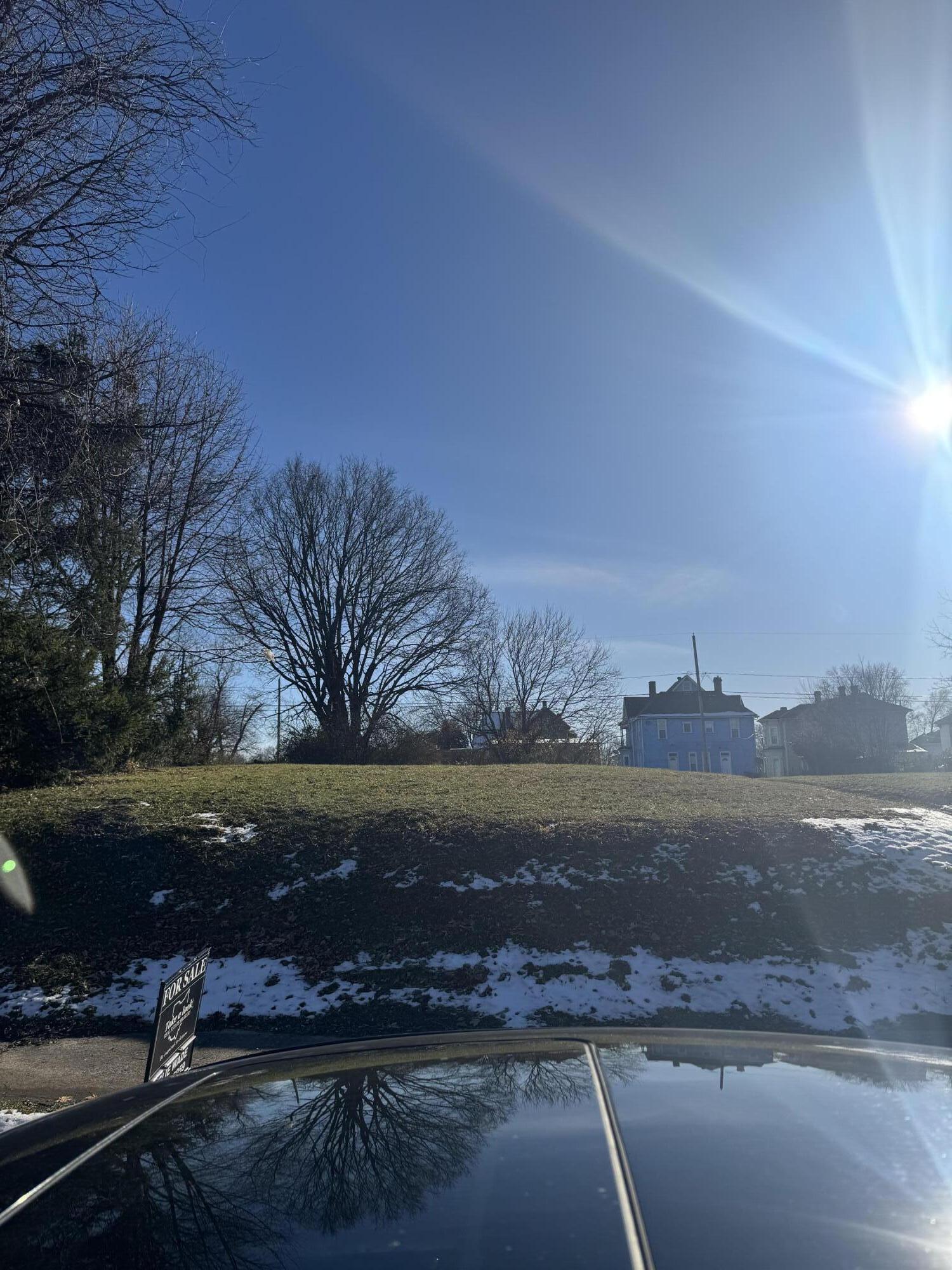 441 E Euclid Avenue Property Photo 2