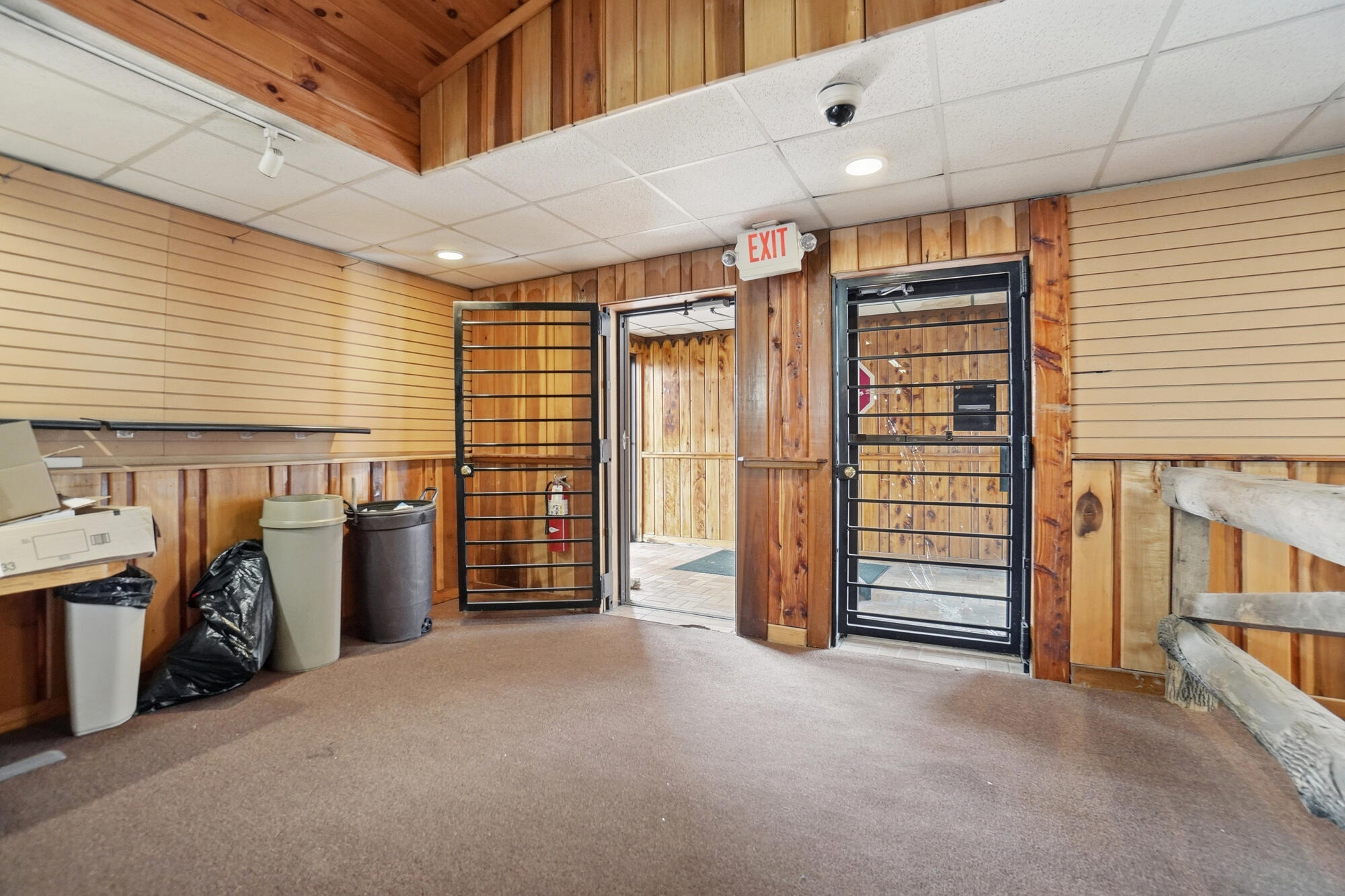 309 E Leffel Lane Property Photo 10