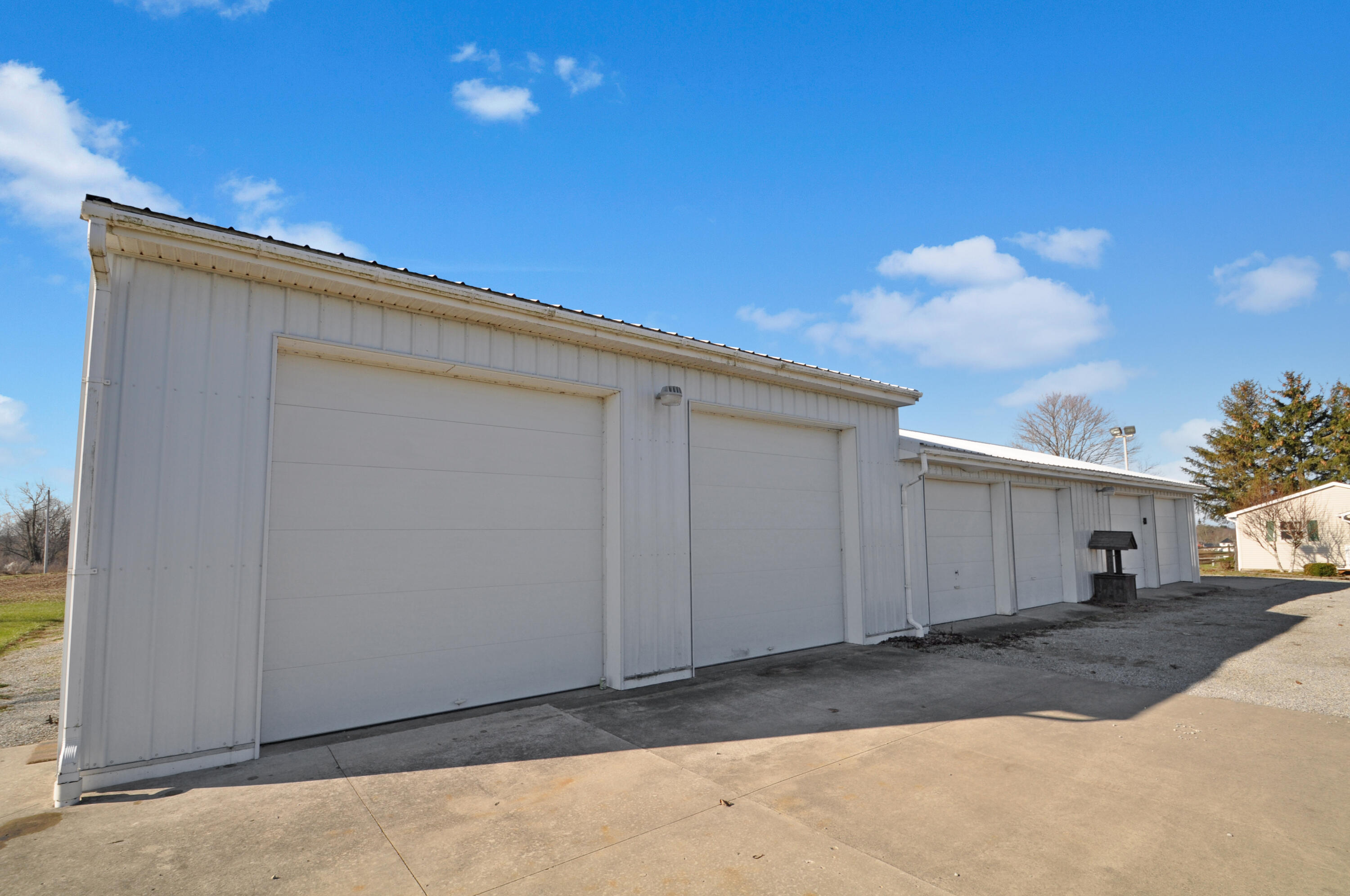 335 N State Route 121 Property Photo 55