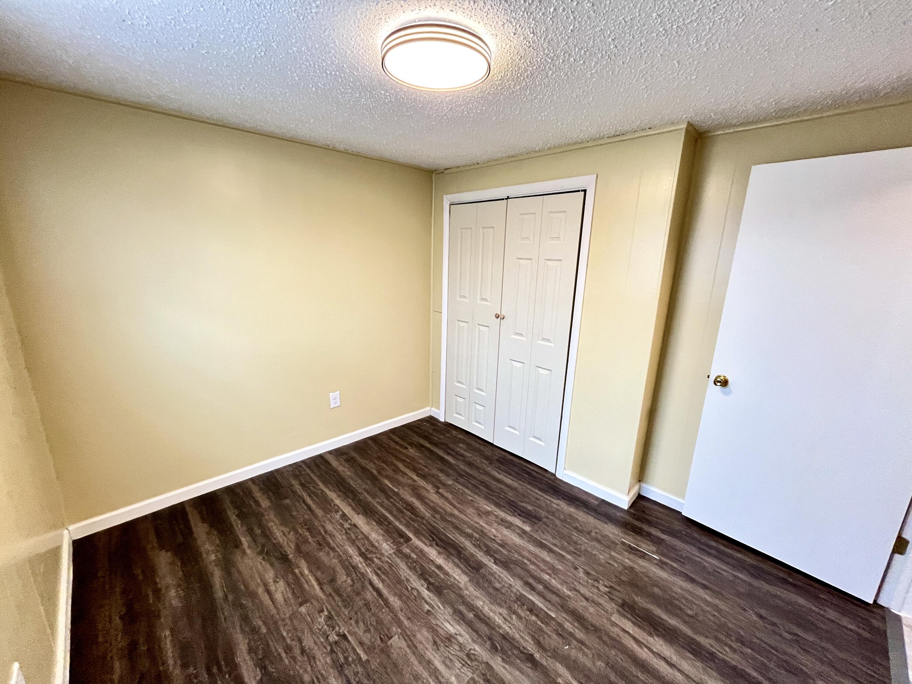 106 Lind Street Property Photo 20