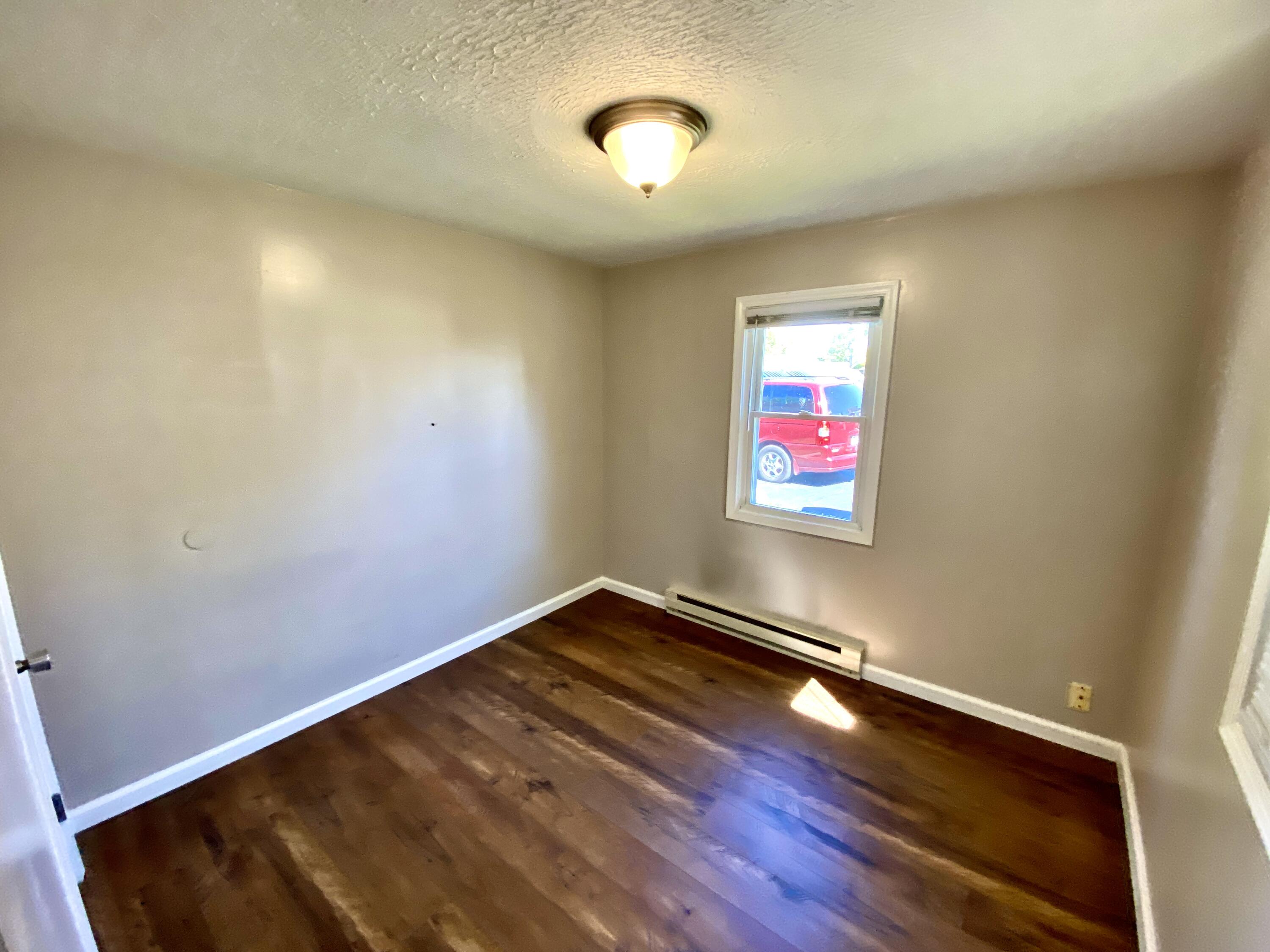 106 Lind Street Property Photo 34