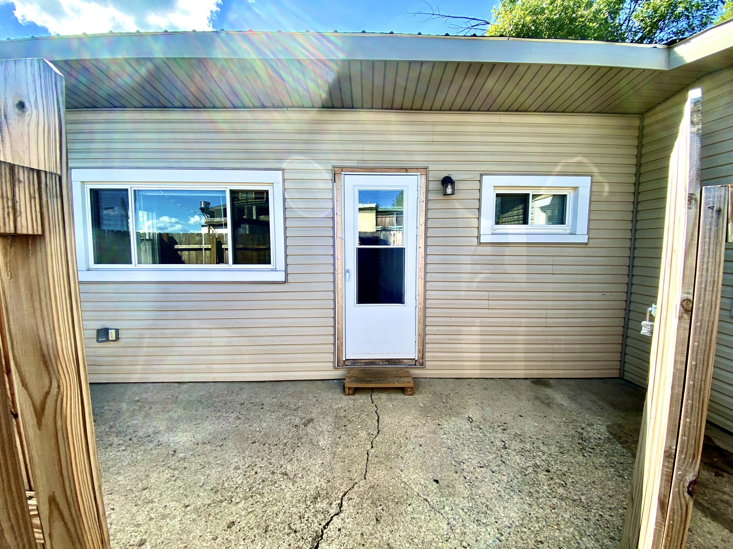 106 Lind Street Property Photo 43