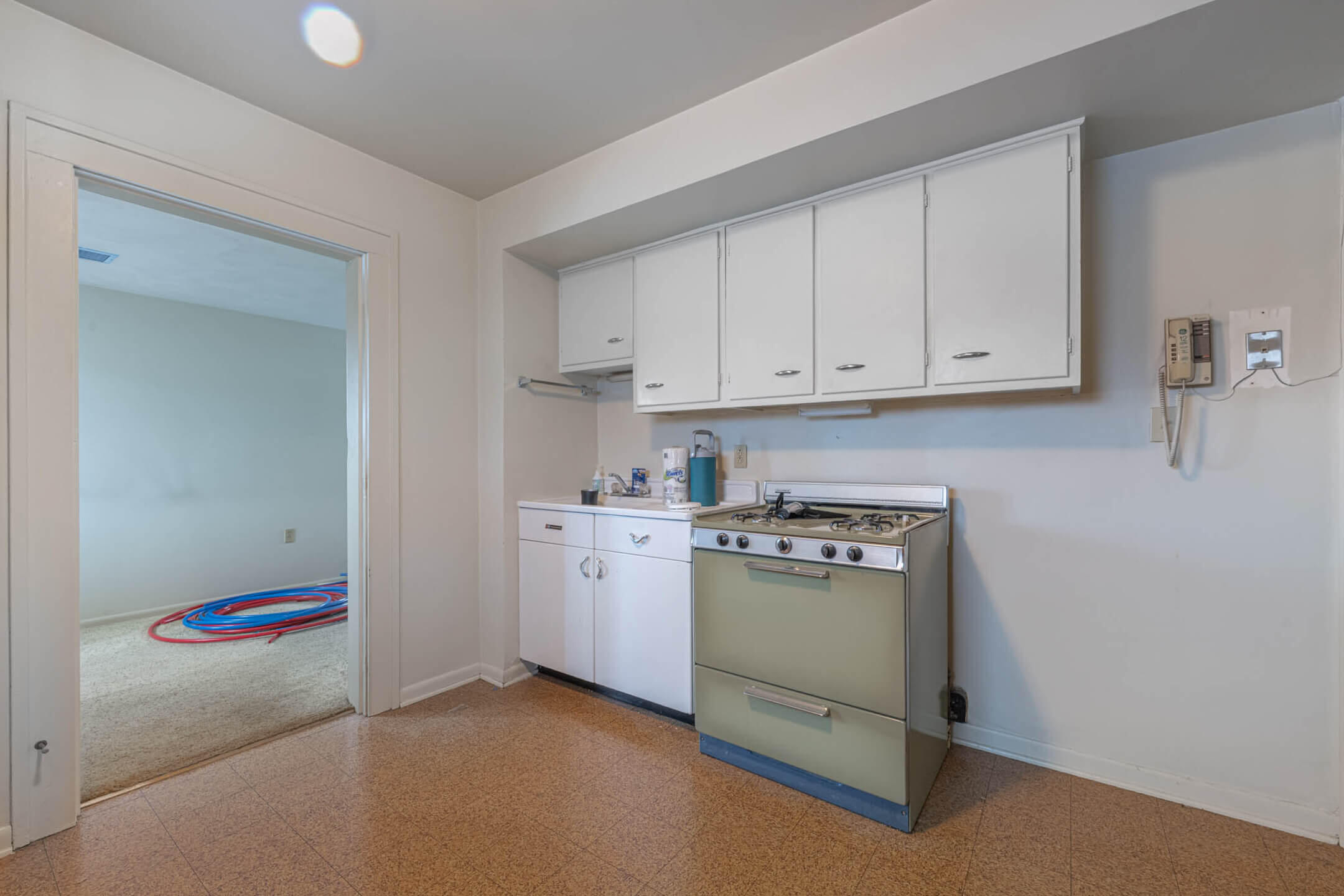 227 E Cecil Street Property Photo 50