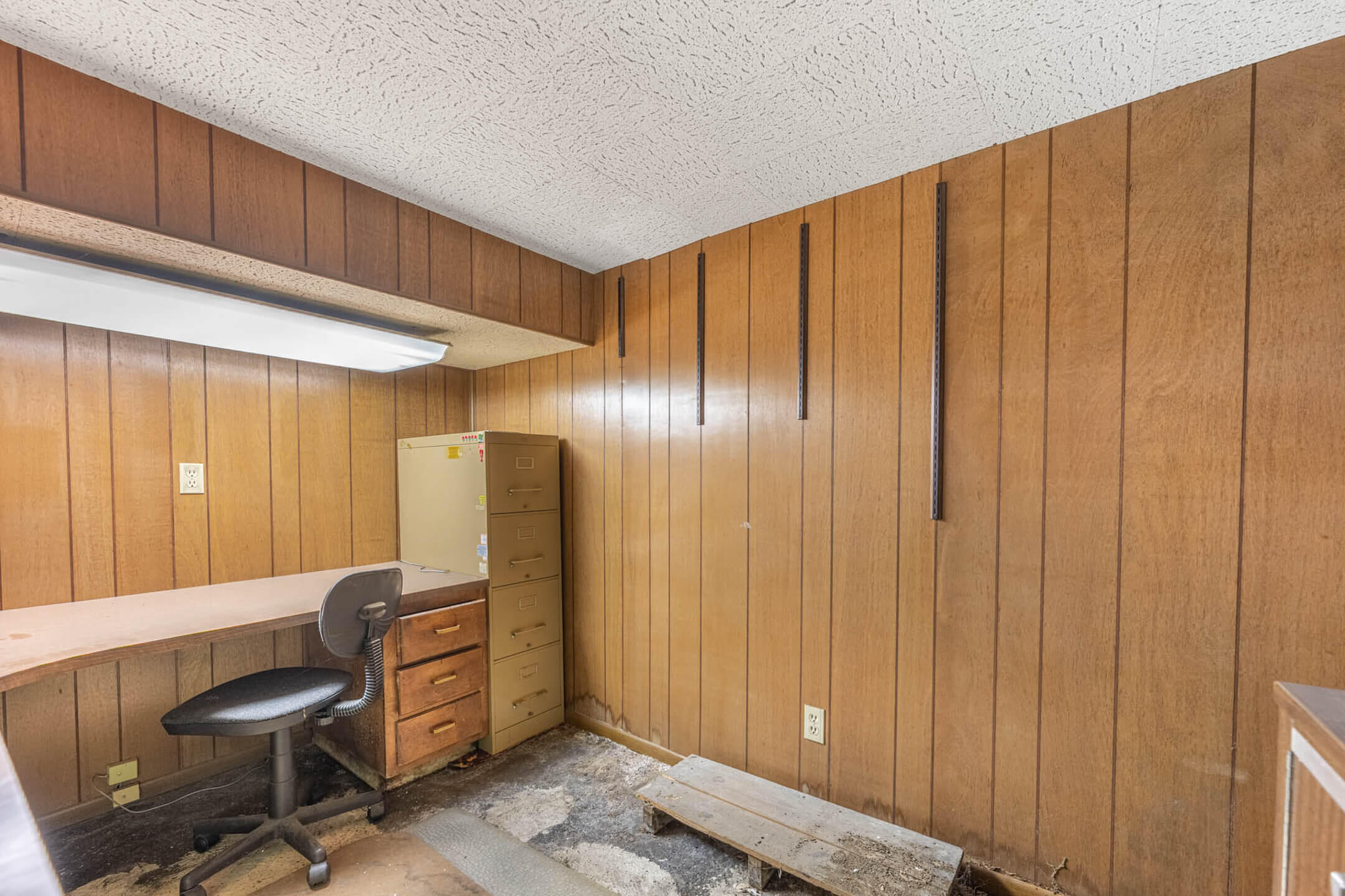 227 E Cecil Street Property Photo 81