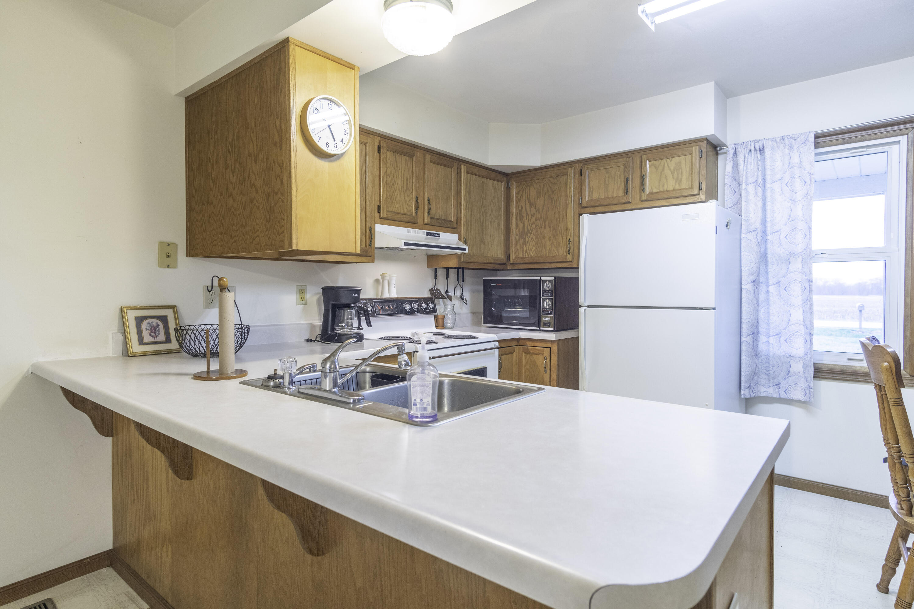 18110 Deam Road Property Photo 8