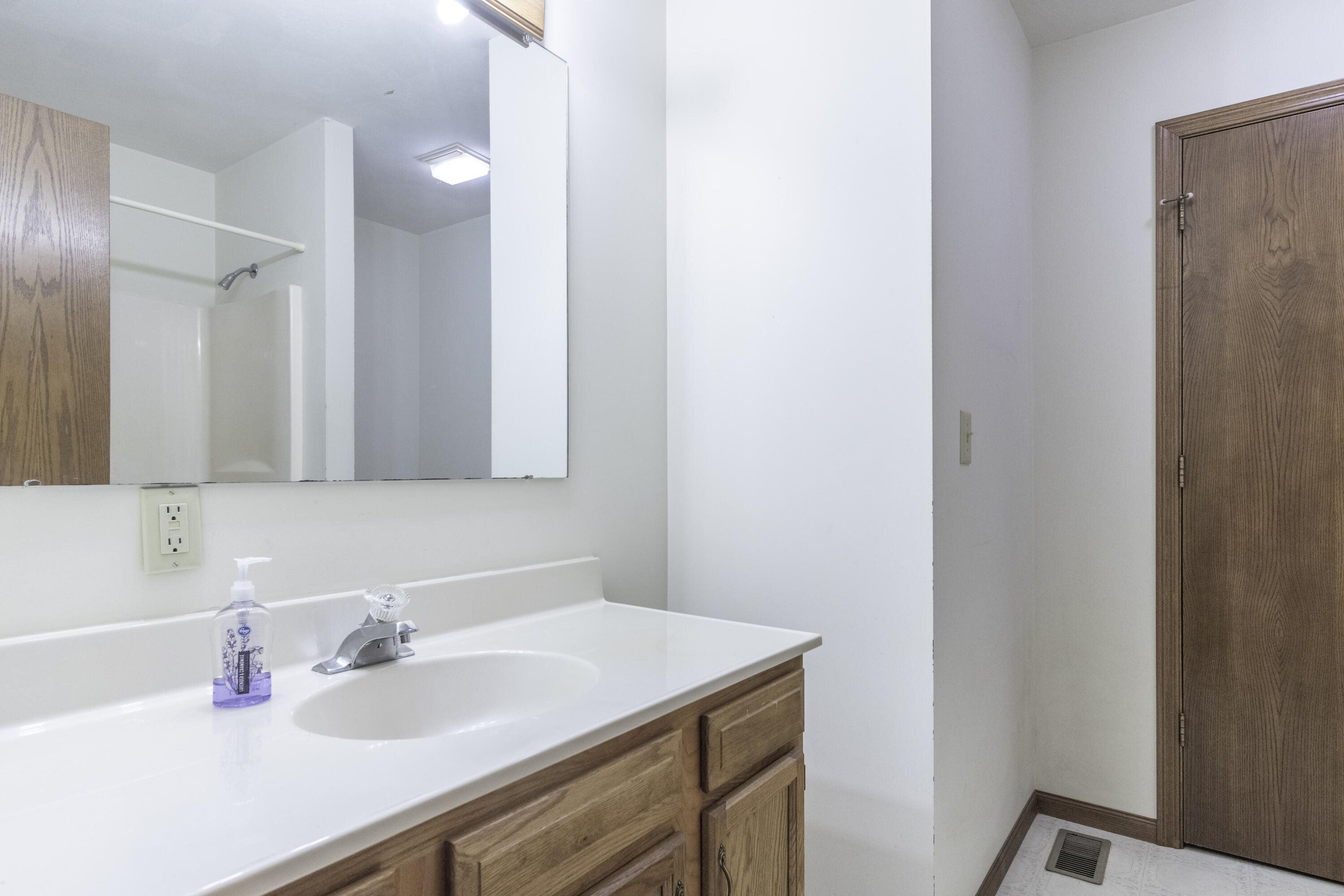 18110 Deam Road Property Photo 15