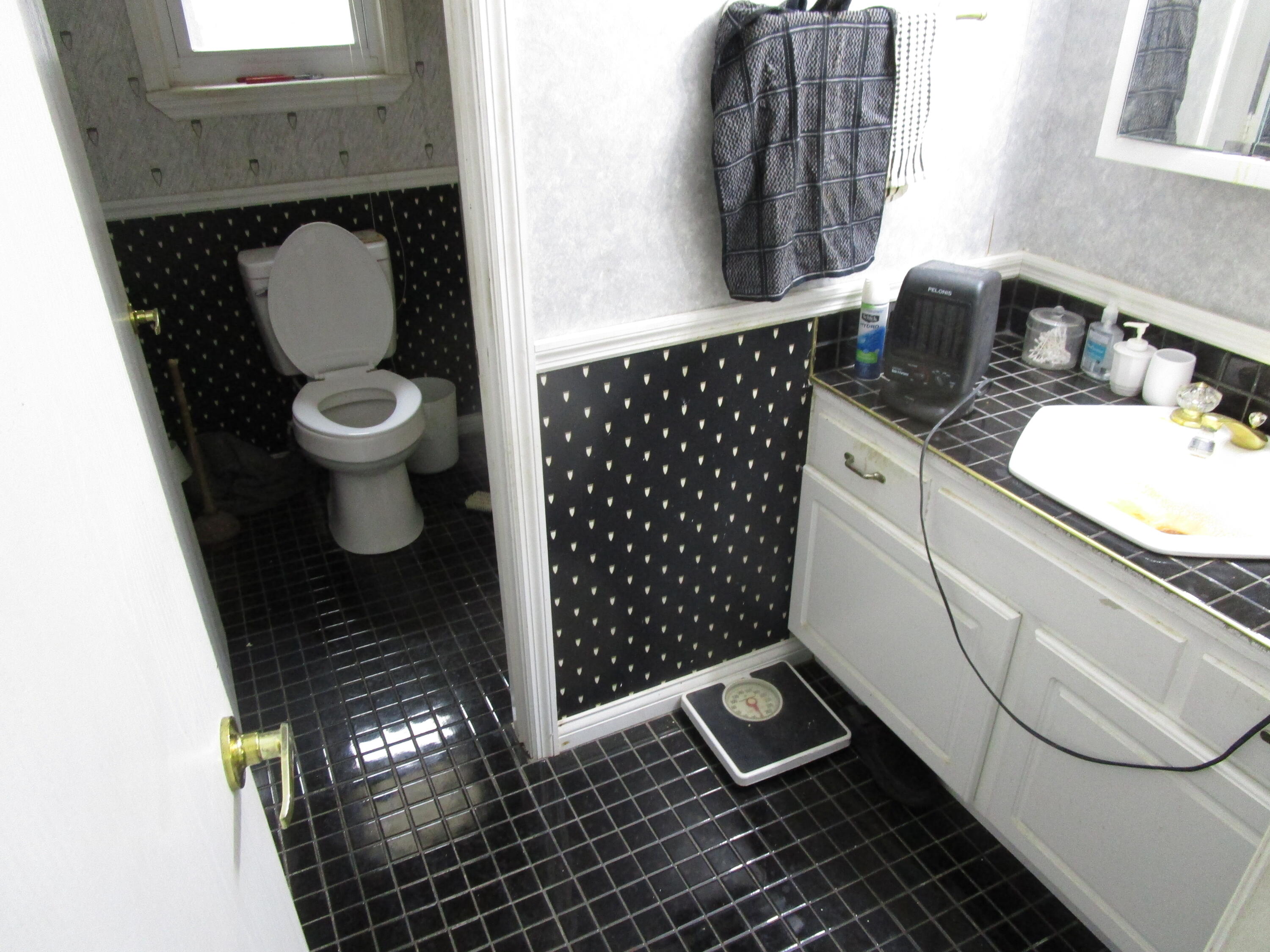 4954 E County Line Road Property Photo 8