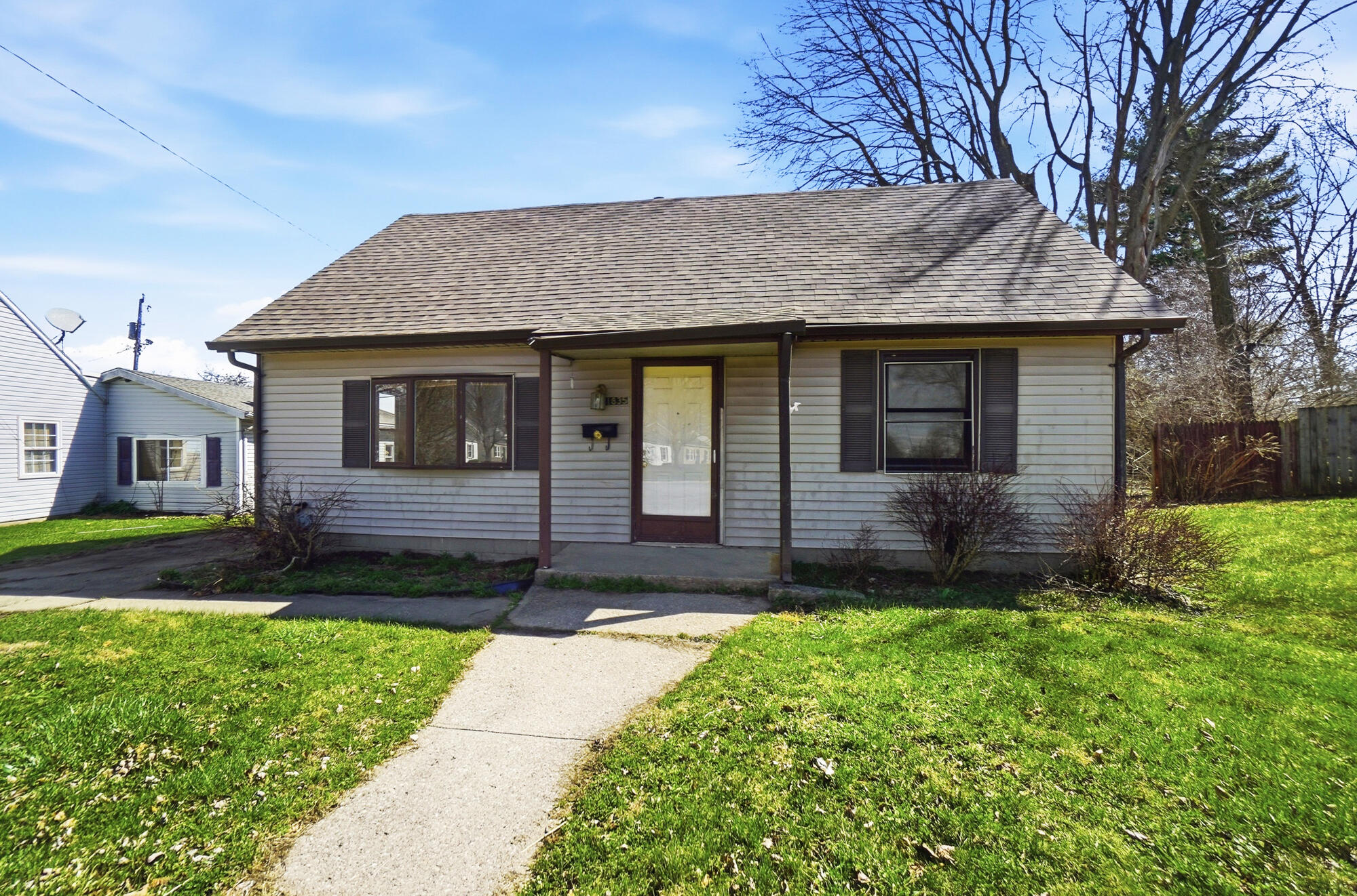 1835 S Sweetbriar Lane Property Photo 10